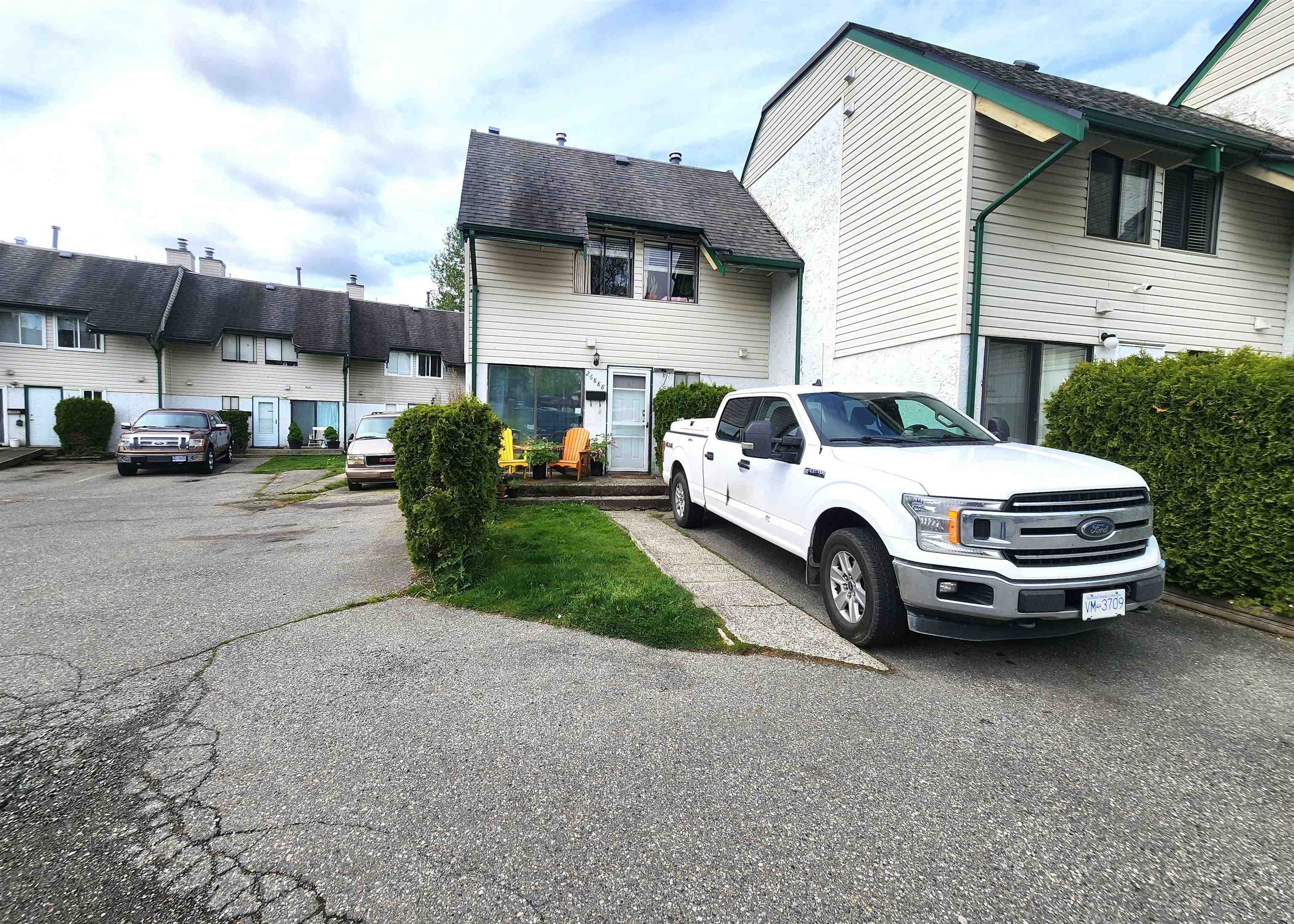 26888 32 Avenue, Langley, V4W 3L5 — photo 1
