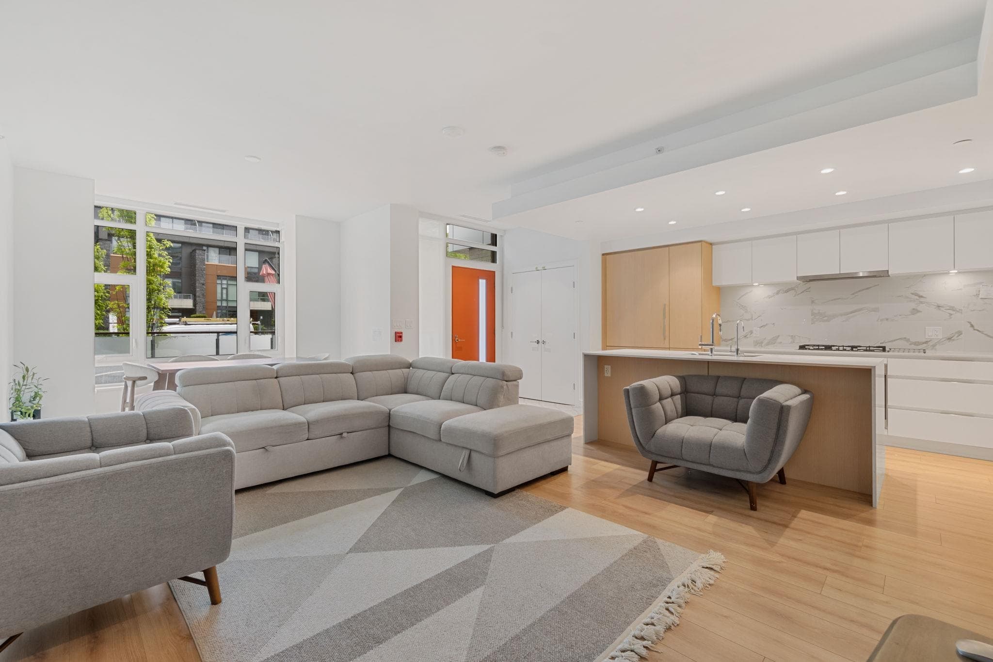 103 - 1500 Fern Street, North Vancouver, V7J 1H6 — photo 3