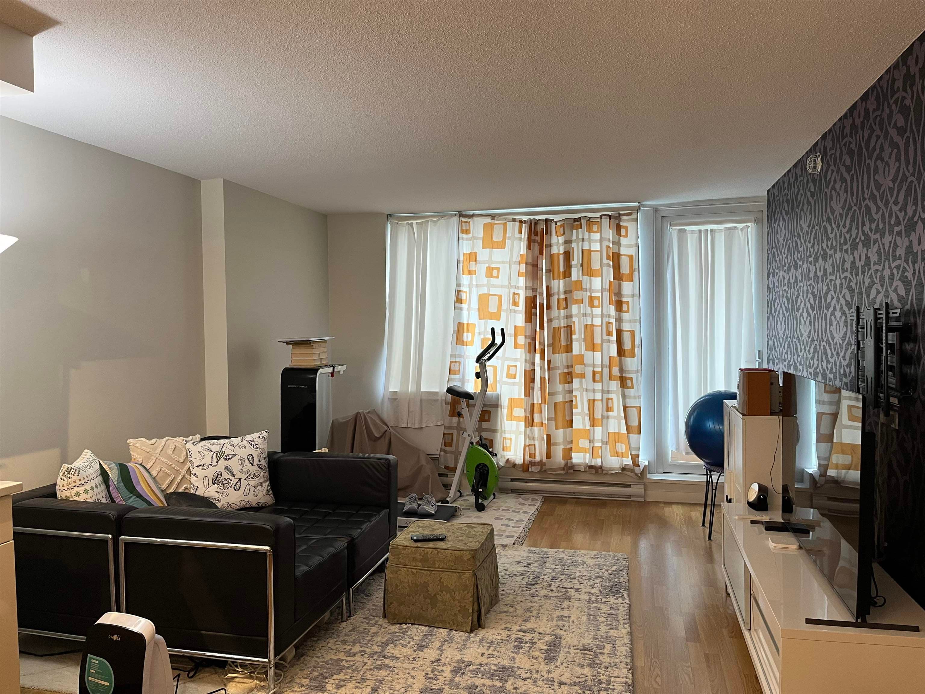 2011 - 788 Hamilton Street, Vancouver, V6B 0E9 — photo 2