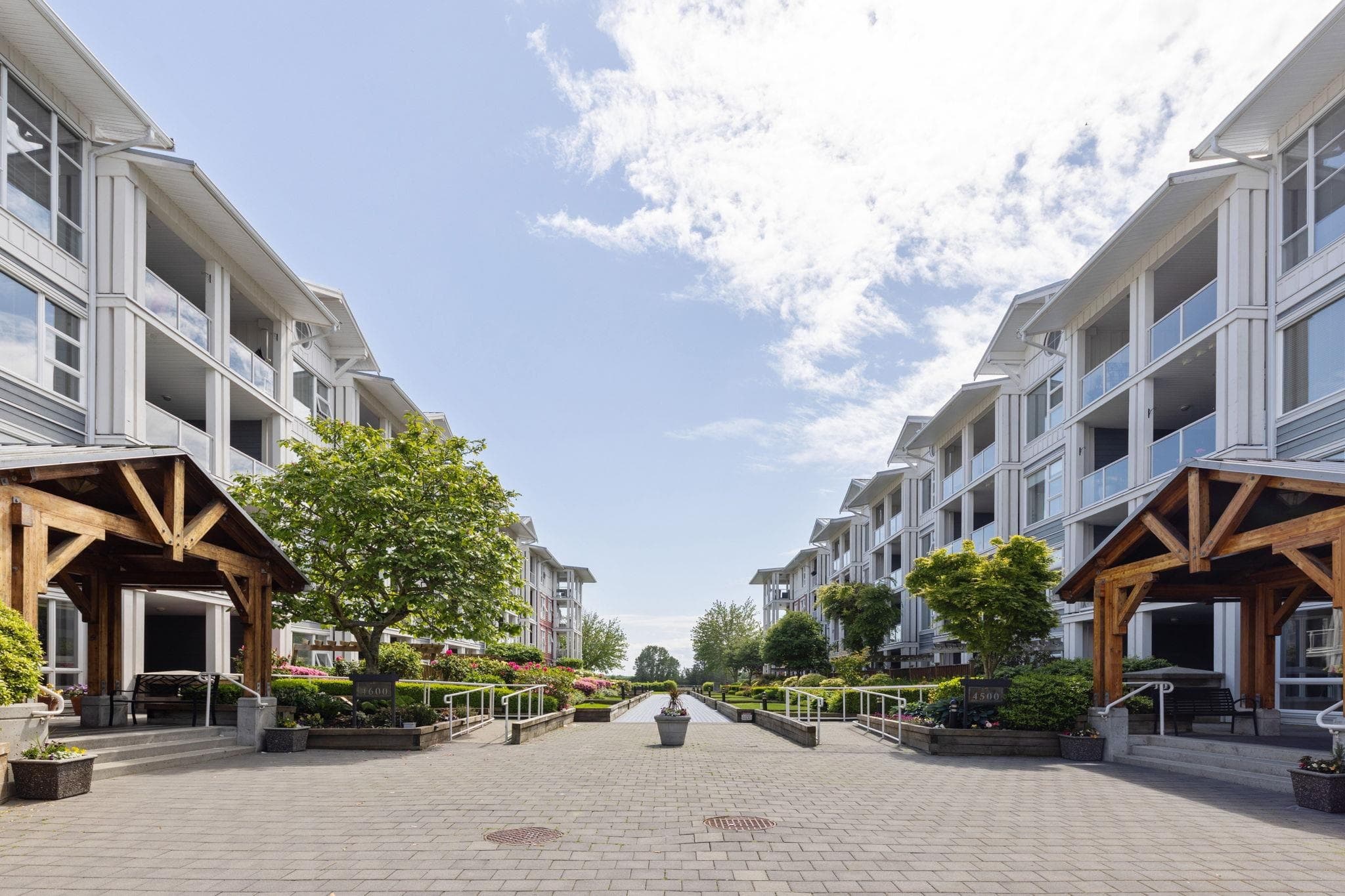 204 - 4600 Westwater Drive, Richmond, V7E 6S2 — photo 2