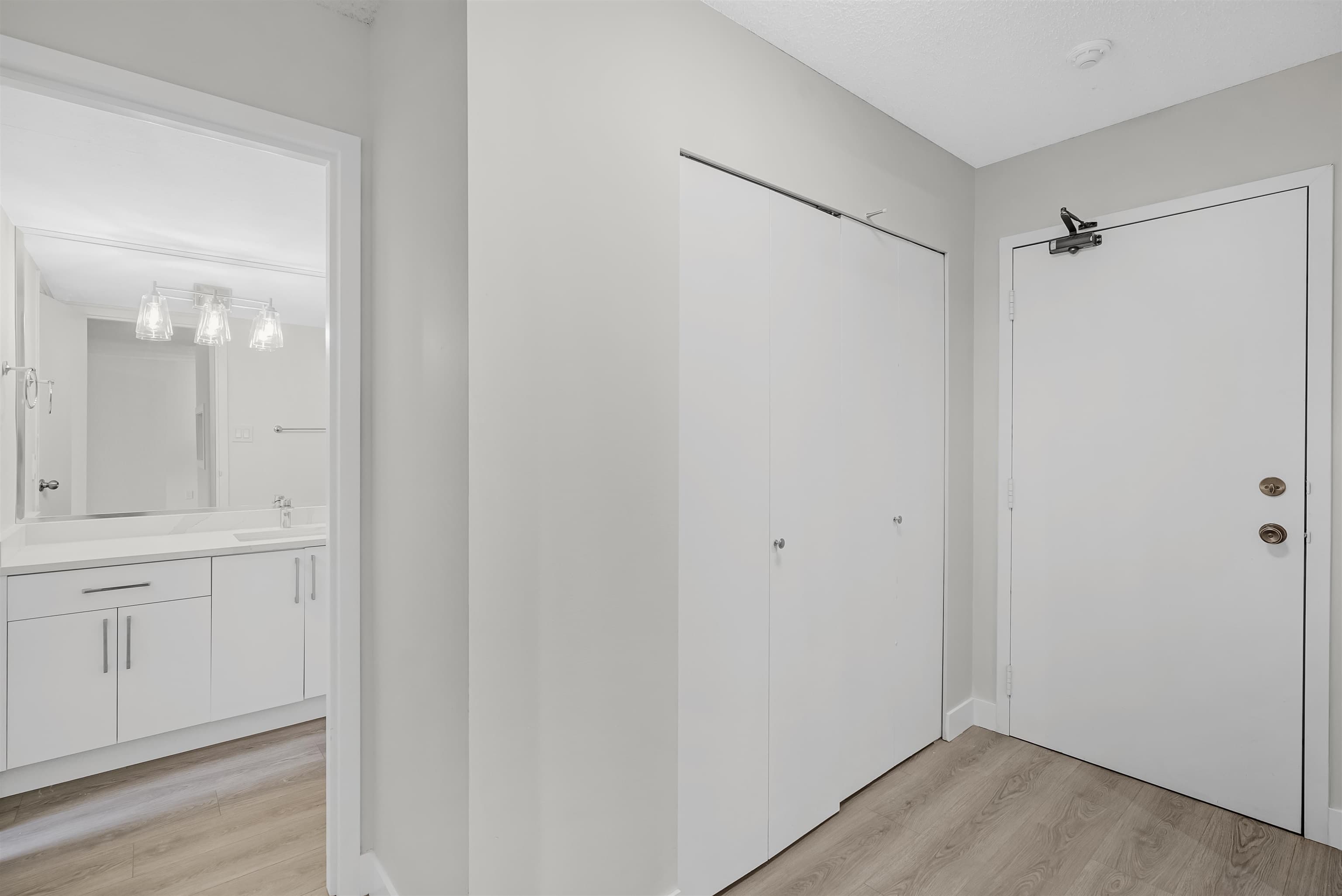 309 - 385 Ginger Drive, New Westminster, V3L 5L6 — photo 3