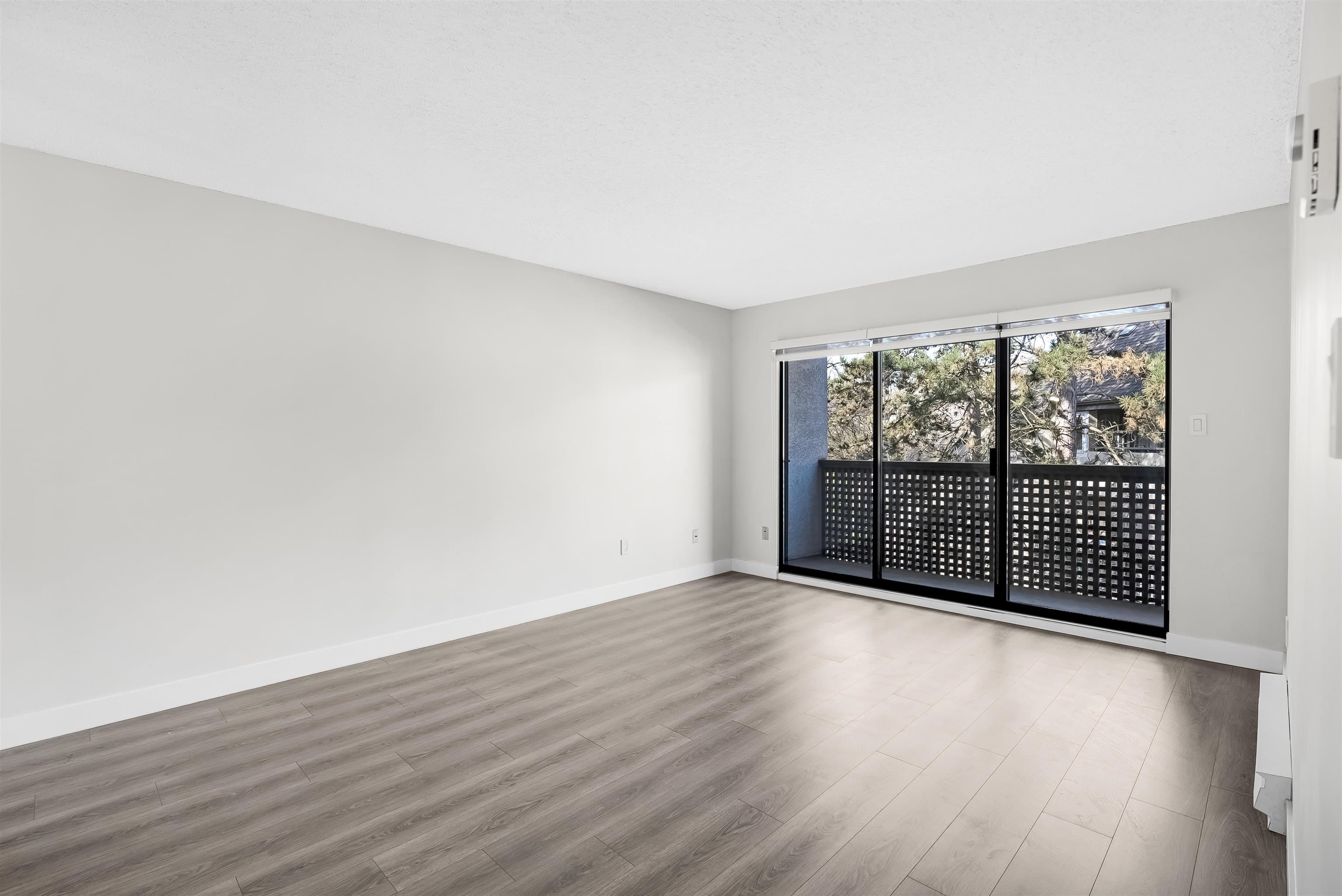 309 - 385 Ginger Drive, New Westminster, V3L 5L6 — photo 5