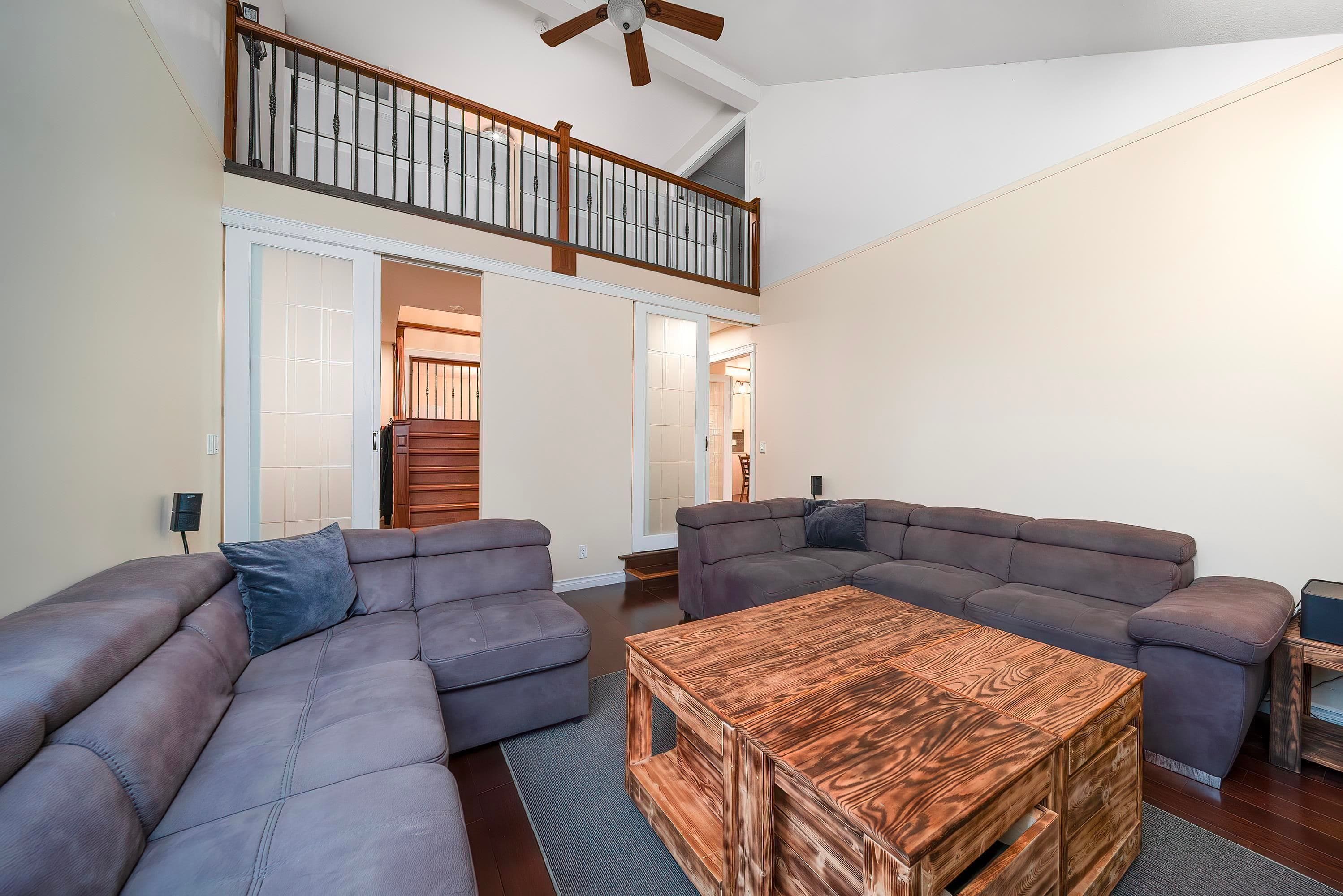 6061 Southpark Place, Surrey, V3X 2C1 — photo 4