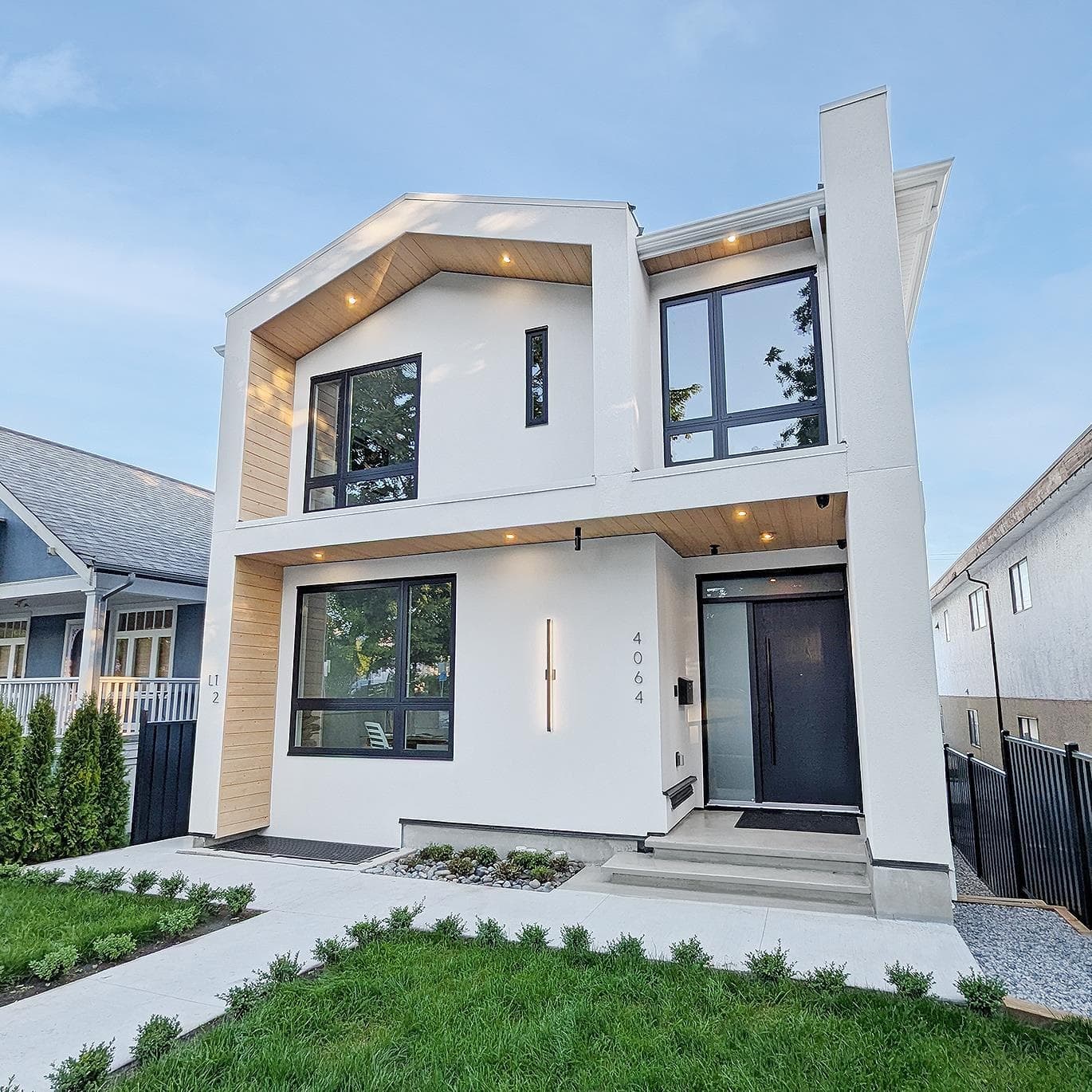 4064 Pender Street, Burnaby, V5C 2L8 — photo 1