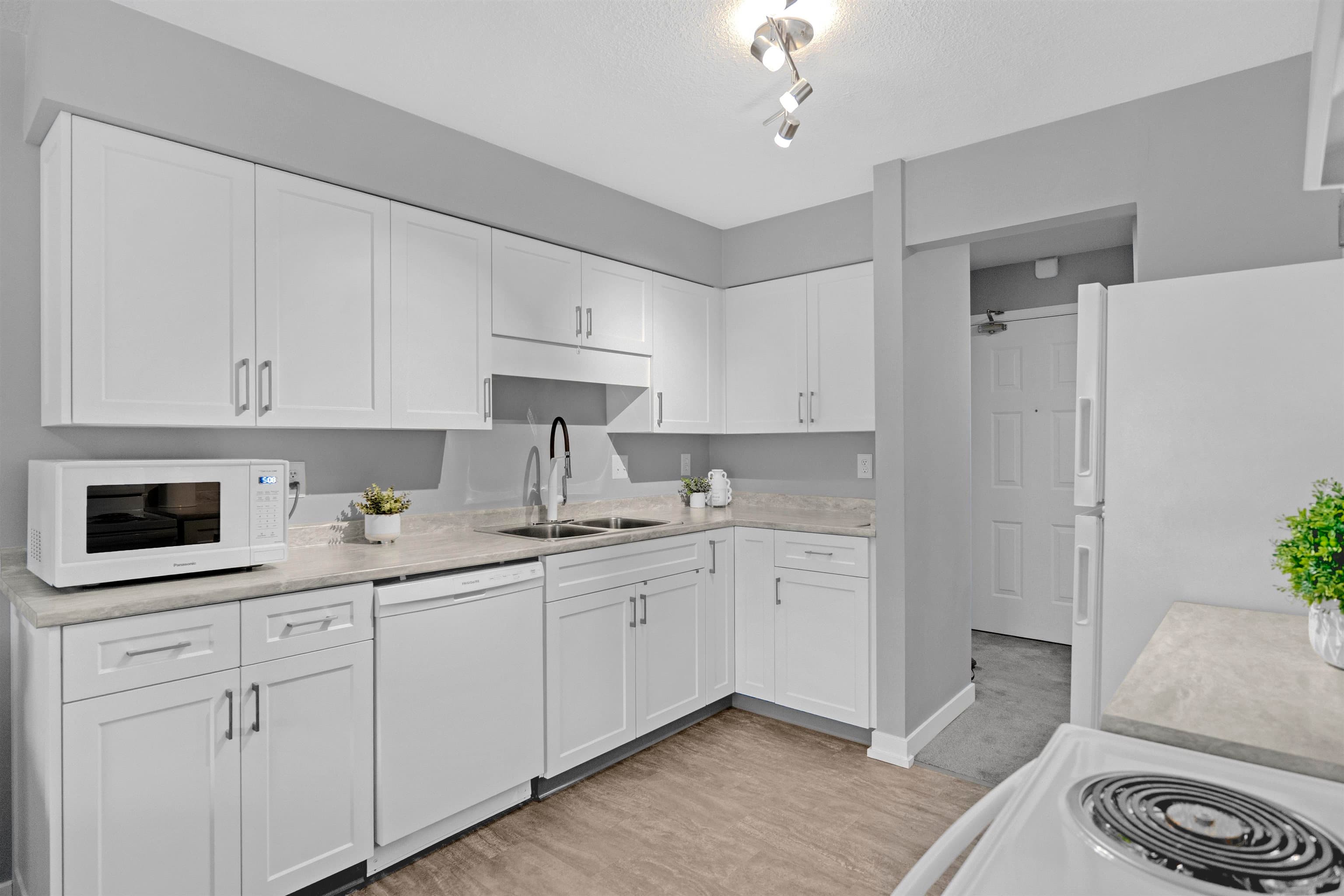 302 - 2678 Mccallum Road, Abbotsford, V2S 6X3 — photo 4