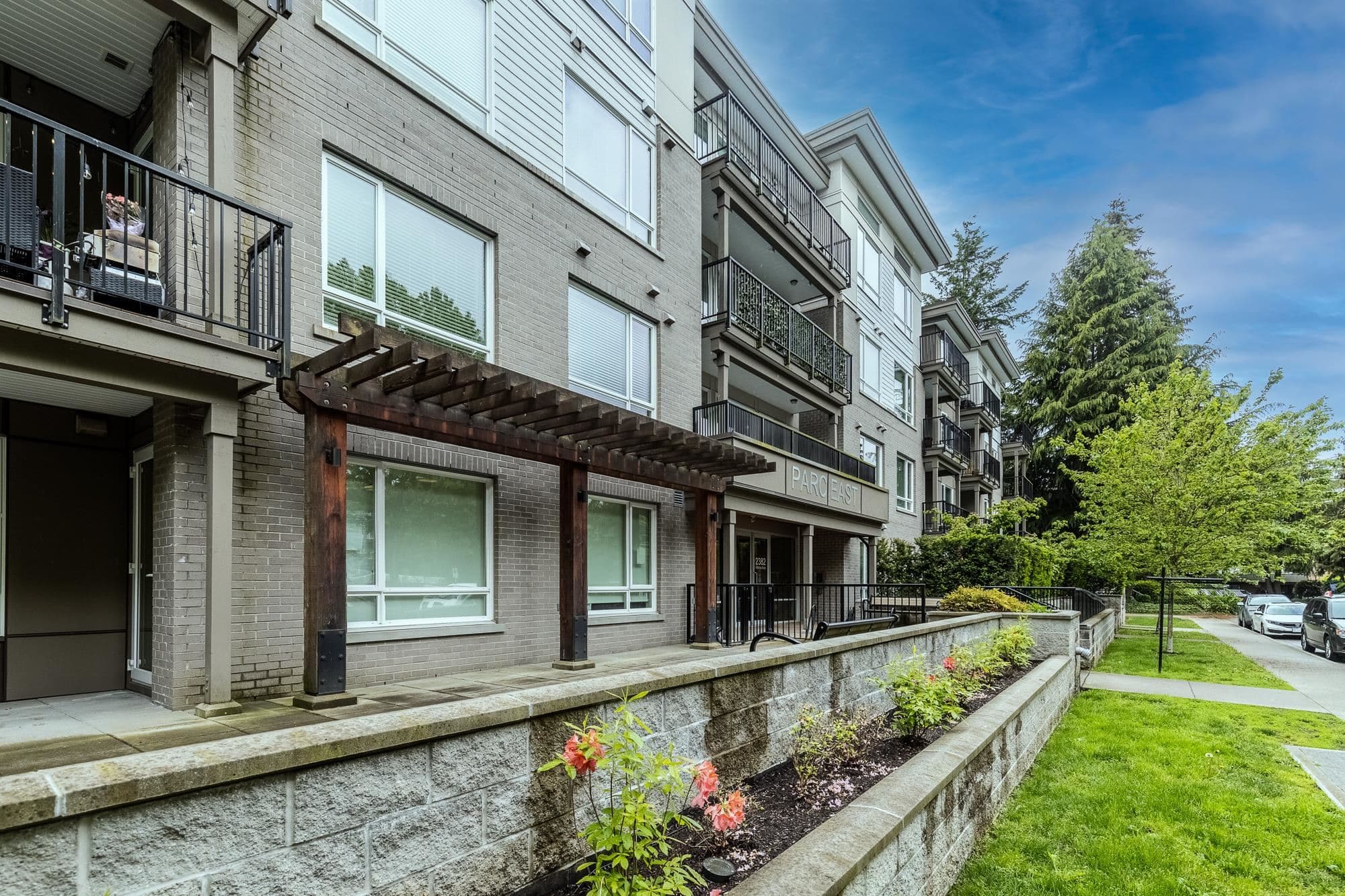 414 - 2382 Atkins Avenue, Port Coquitlam, V3C 0G7 — photo 2