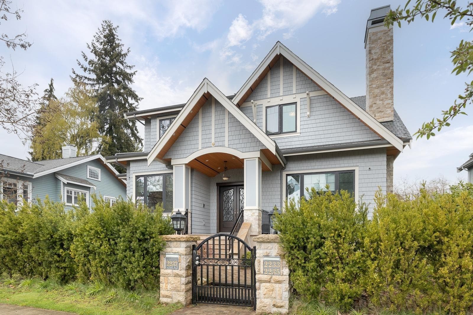 2237 W 37th Avenue, Vancouver