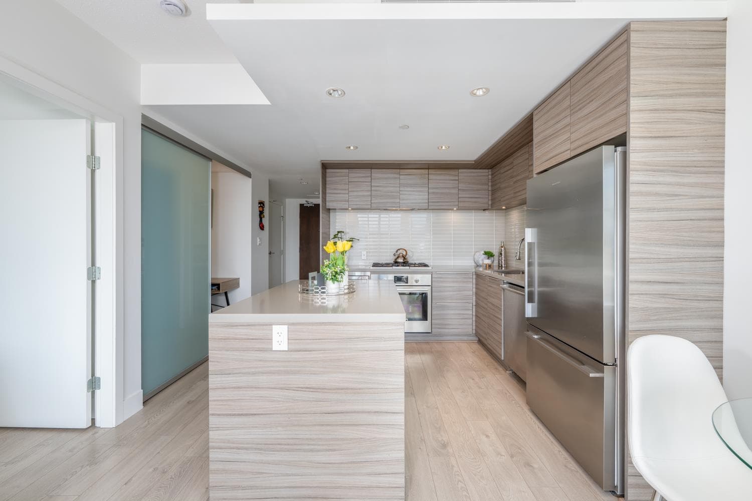 1003 - 1550 Fern Street, North Vancouver, V7J 0A9 — photo 5