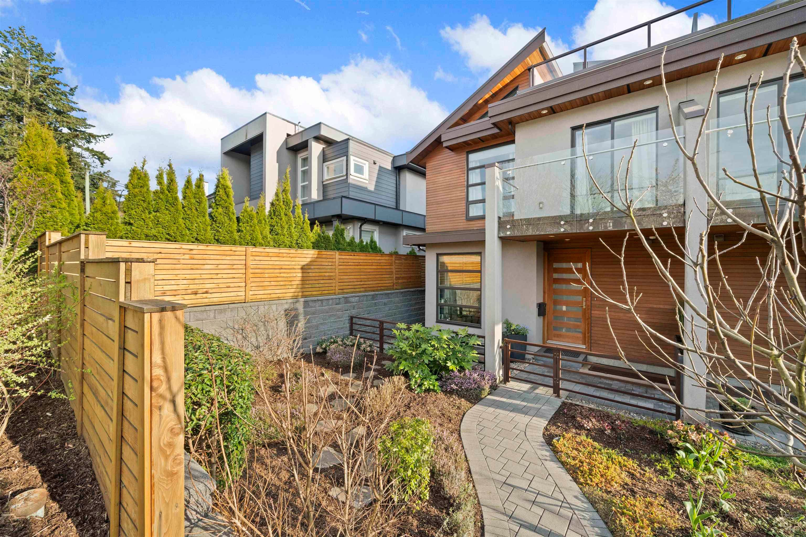 413 W Keith Road, North Vancouver, V7M 1M2 — photo 3