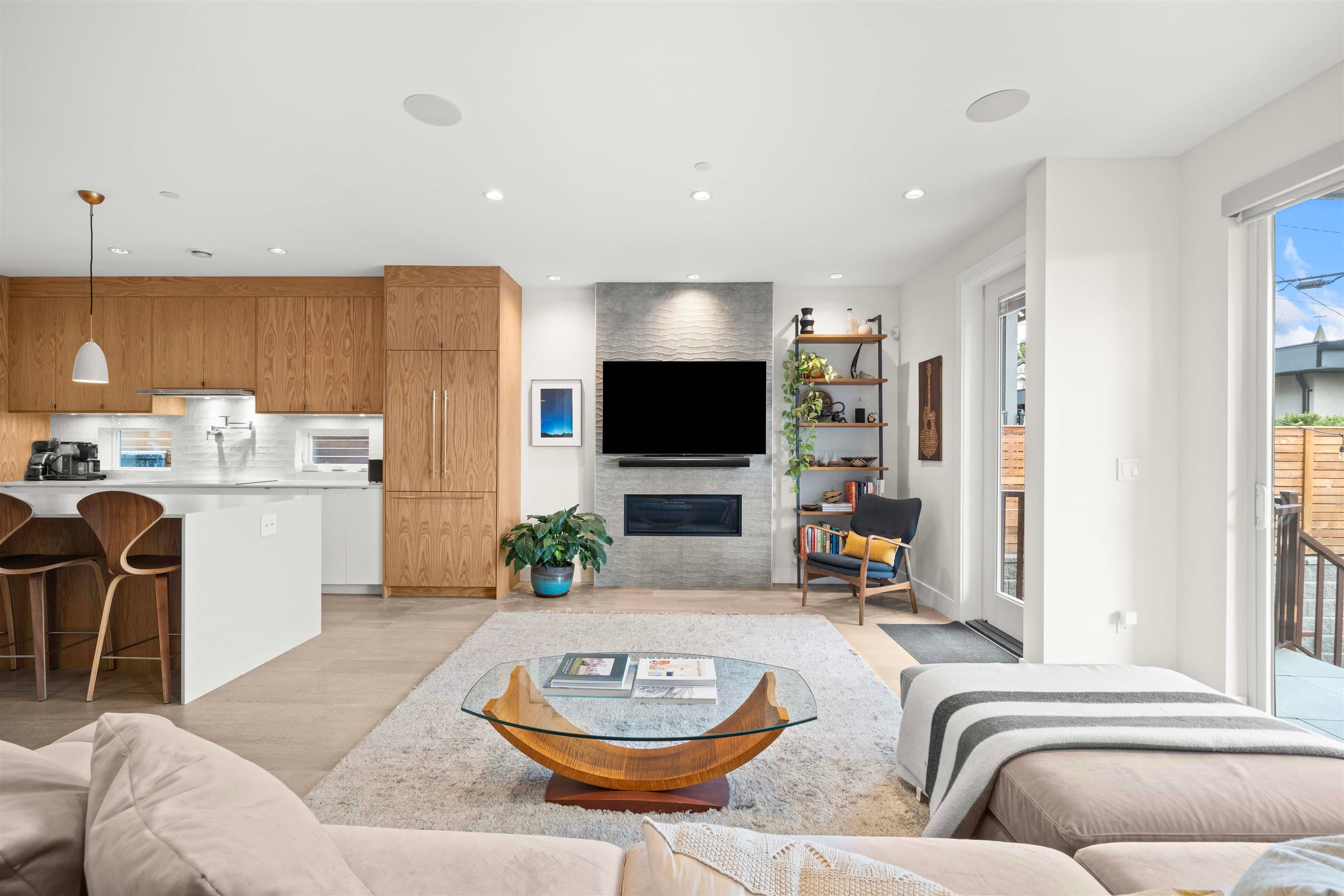 413 W Keith Road, North Vancouver, V7M 1M2 — photo 5