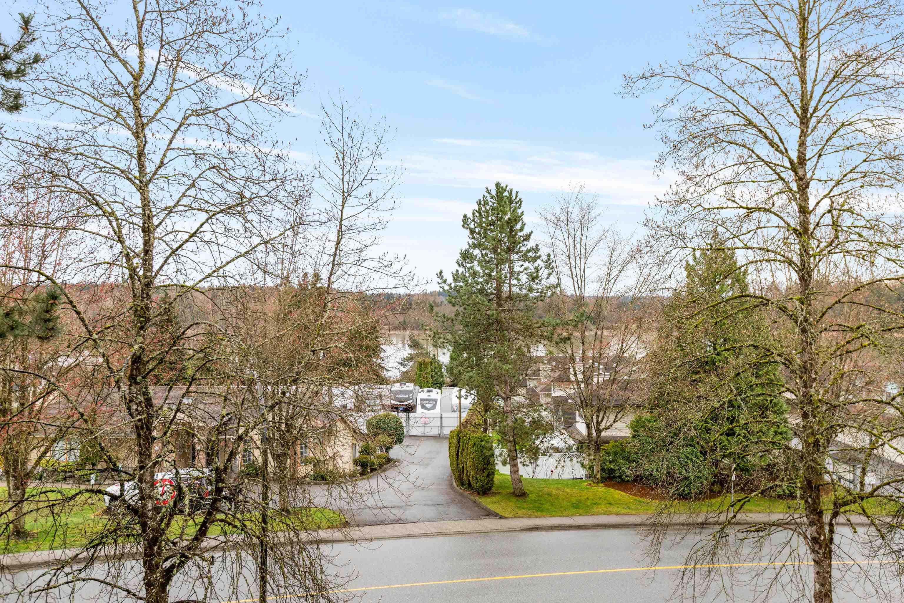 225 - 22611 116 Avenue, Maple Ridge, V2X 0W7 — photo 1