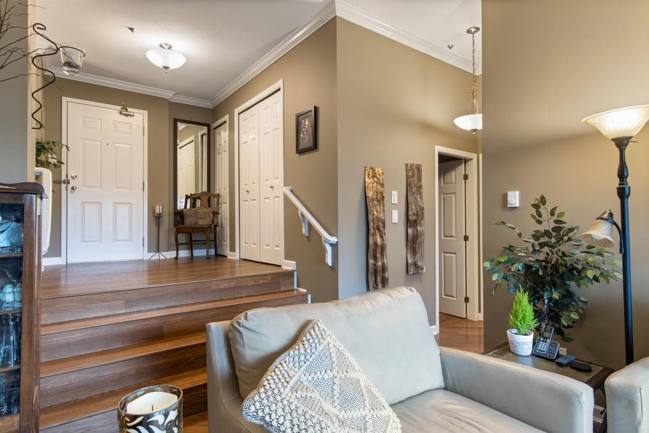 206 - 7051 Blundell Road, Richmond