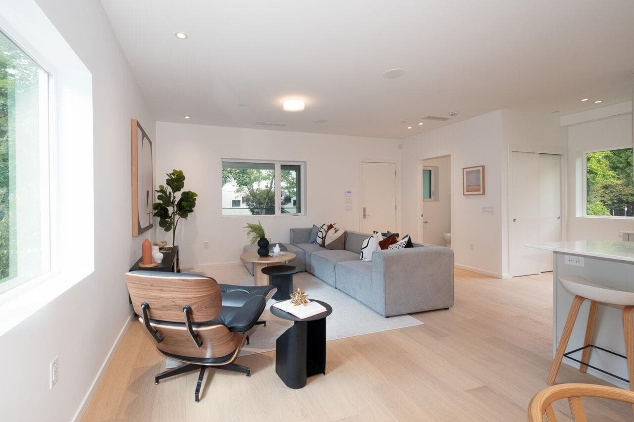 126 E 17th Avenue, Vancouver, V5V 1A4 — photo 3