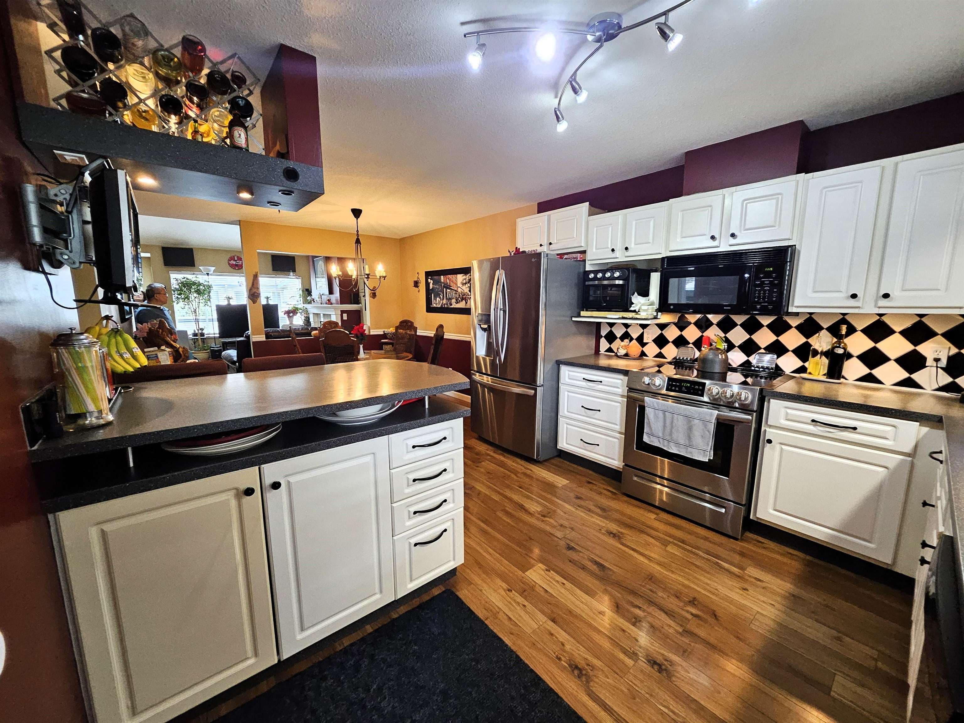 208 - 7837 120a Street, Surrey, V3W 0W9 — photo 5