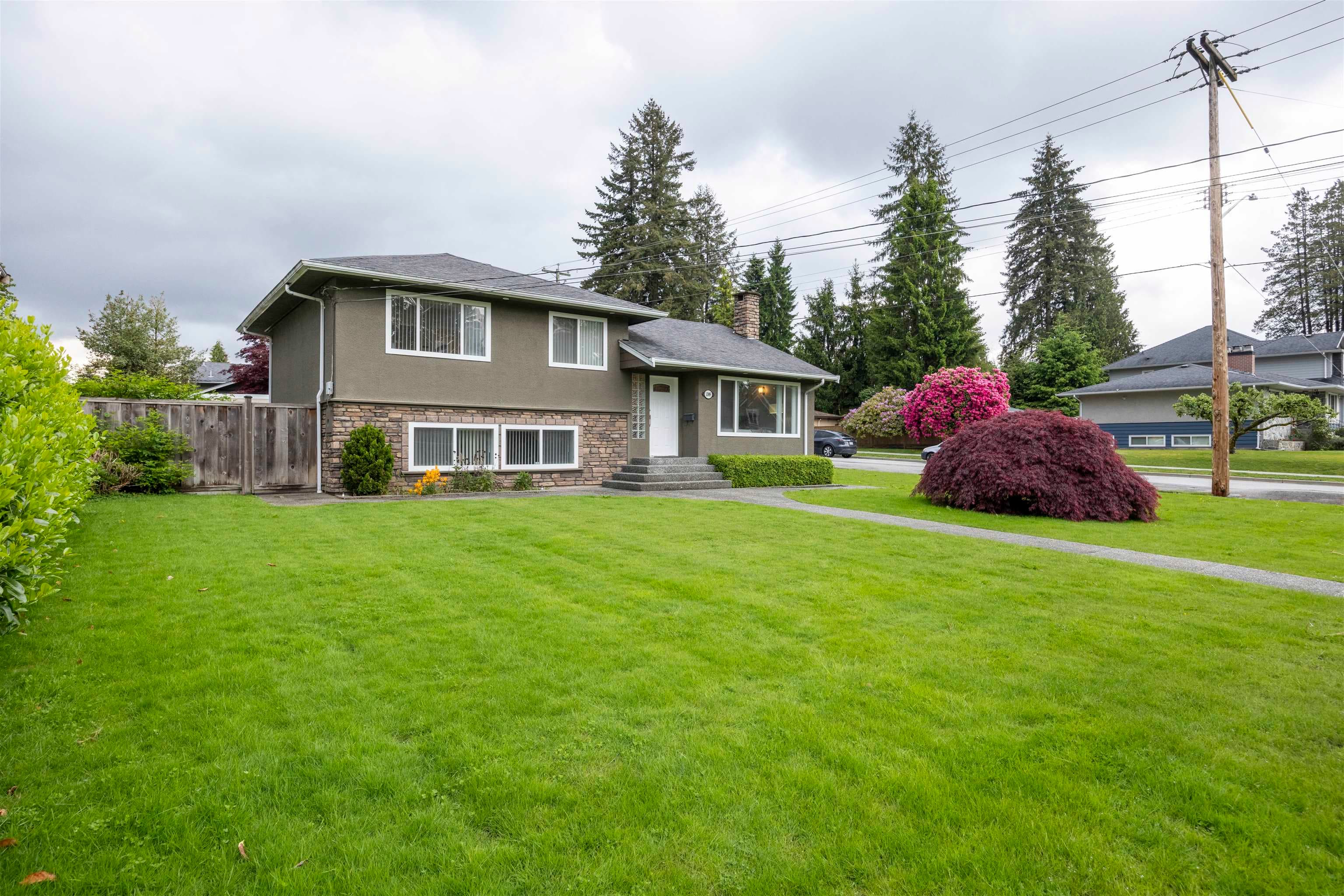 1009 Foster Avenue, Coquitlam