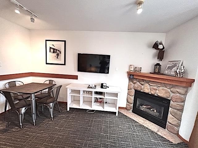 633 - 4315 Northlands Boulevard, Whistler, V8E 1C1 — photo 3