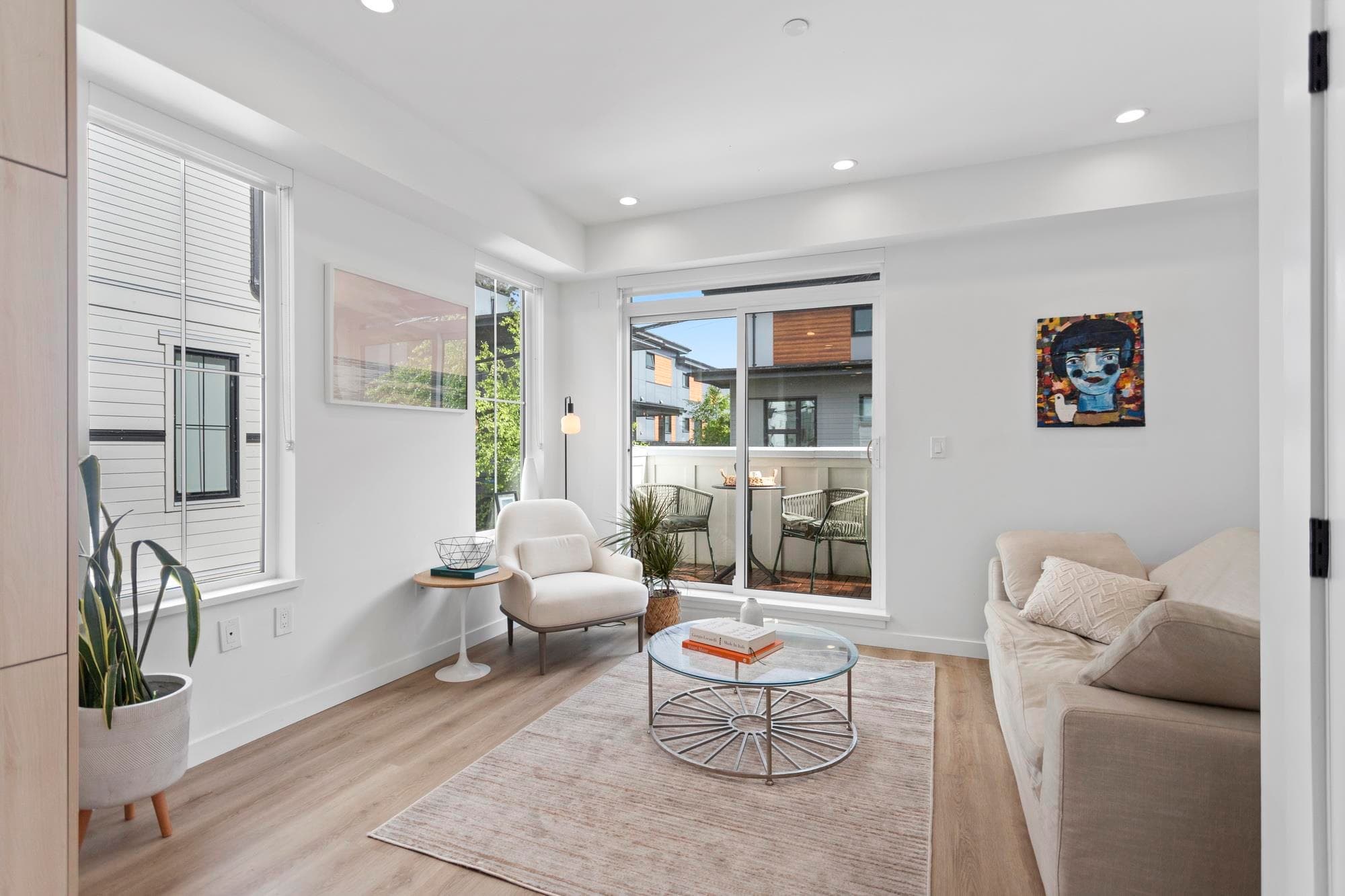21 - 237 Ridgeway Avenue, North Vancouver, V7L 0H6 — photo 3
