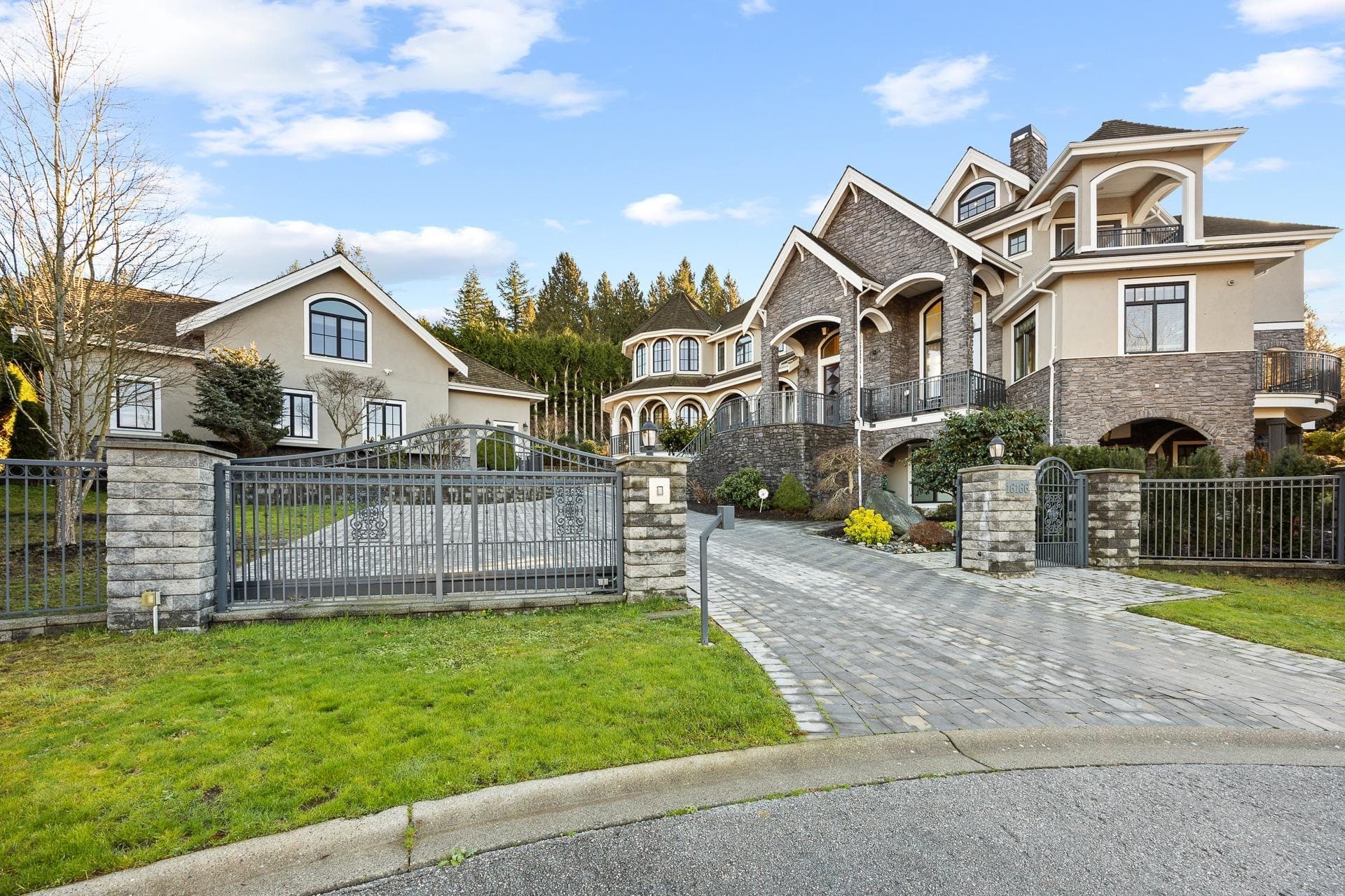 16166 30b Avenue, Surrey, V3Z 0Z8 — photo 2