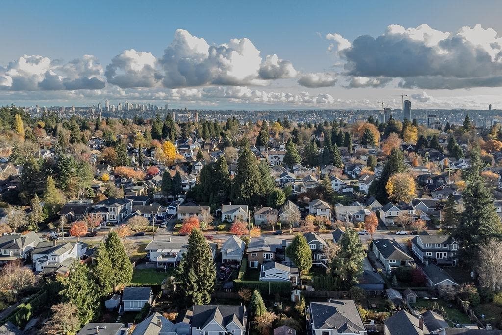 246 Osborne Avenue, New Westminster, V3L 1Y8 — photo 2