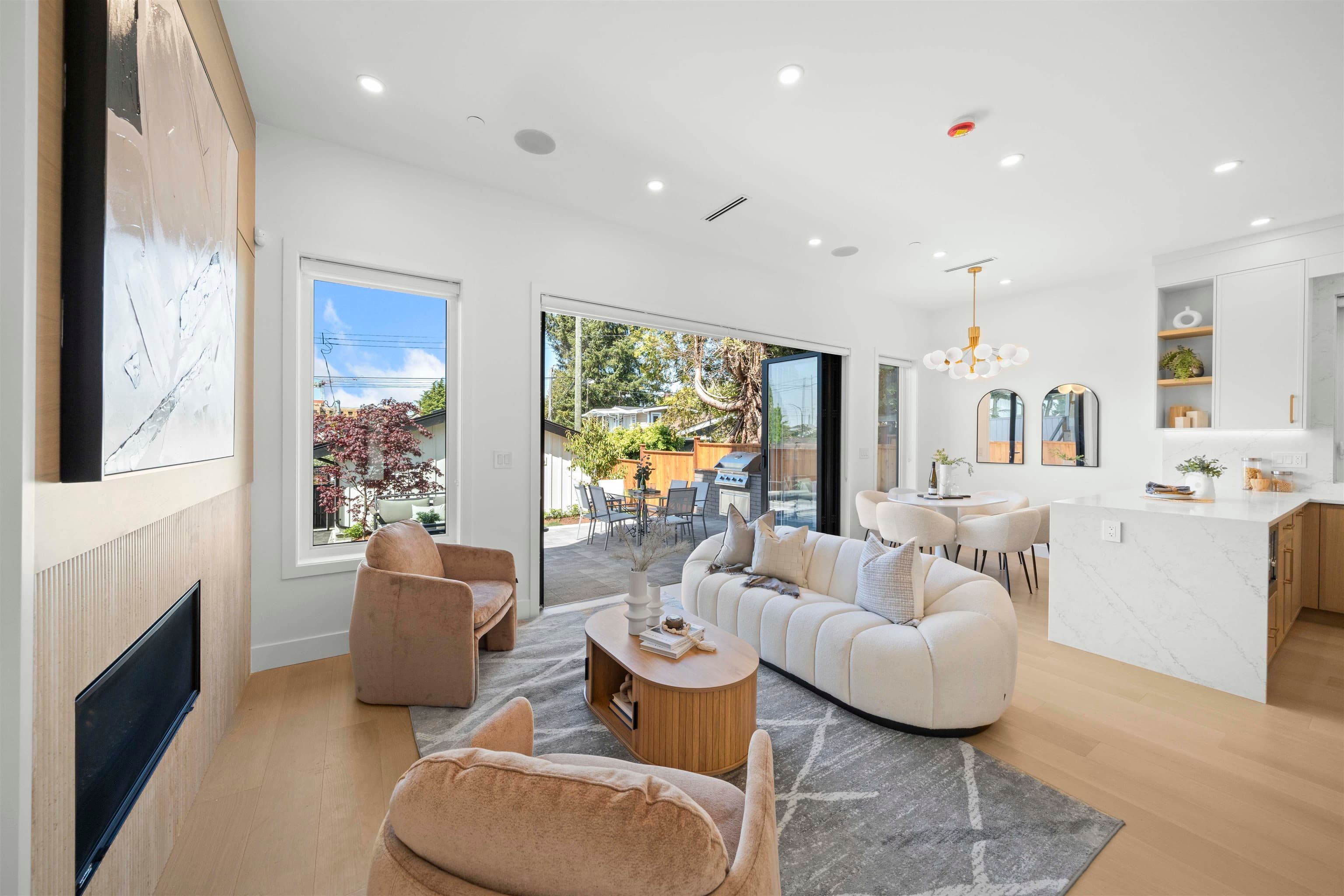 2 - 6461 E Prince Edward Street, Vancouver, V3W 0Y3 — photo 3