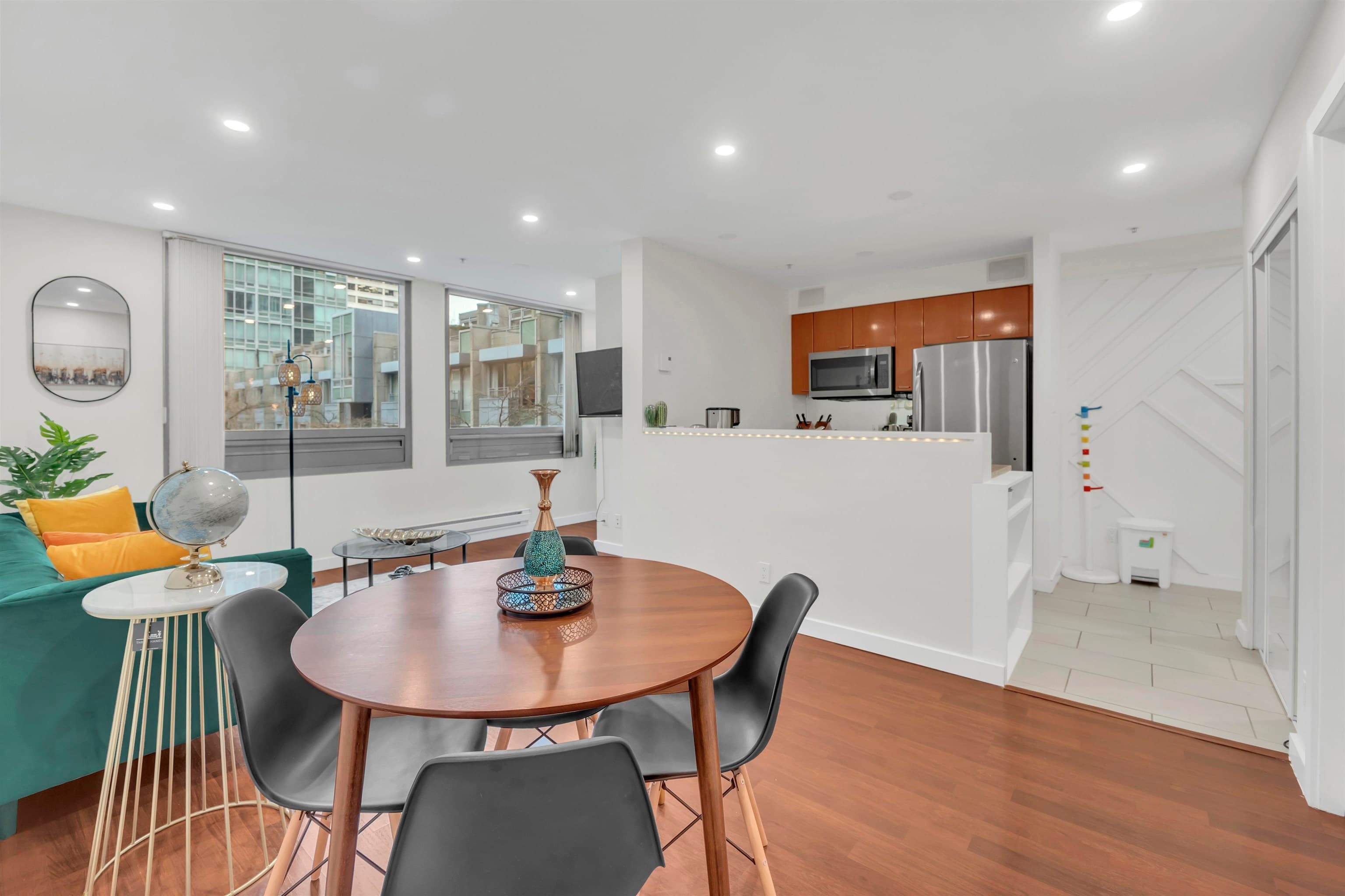 304 - 1288 W Georgia Street, Vancouver, V6E 4R3 — photo 3