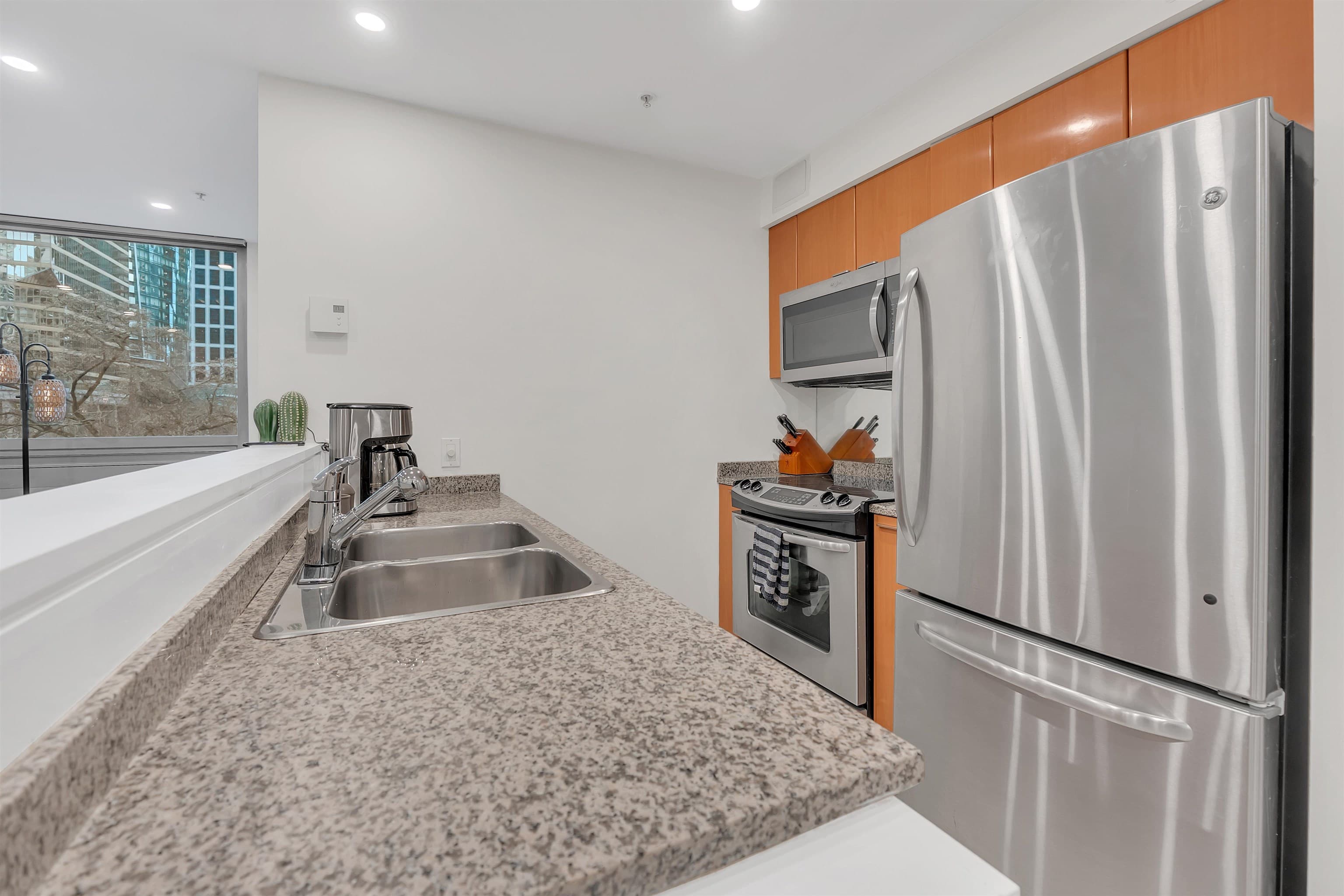 304 - 1288 W Georgia Street, Vancouver, V6E 4R3 — photo 5