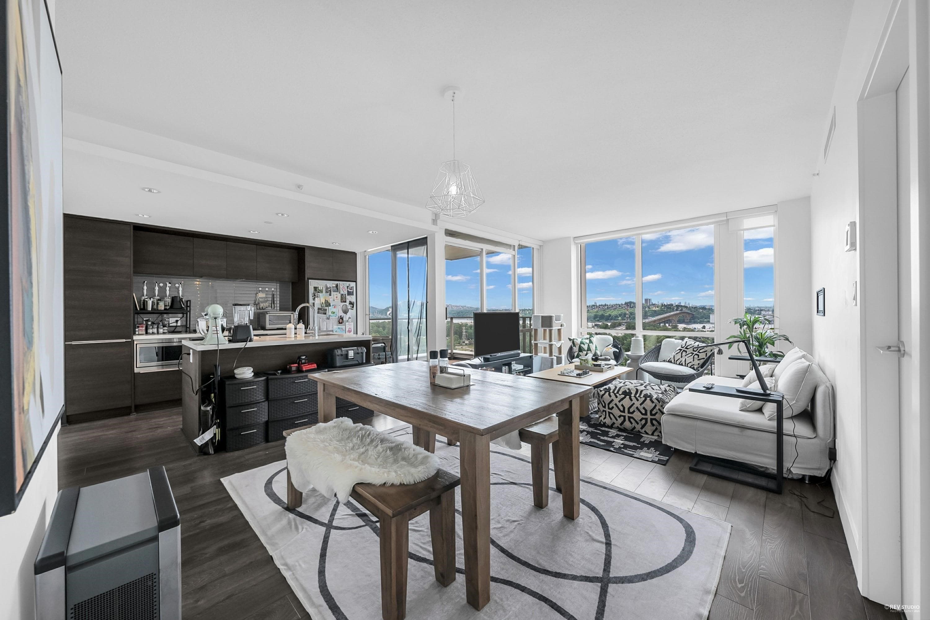 2104 - 1550 Fern Street, North Vancouver, V7J 0A9 — photo 1