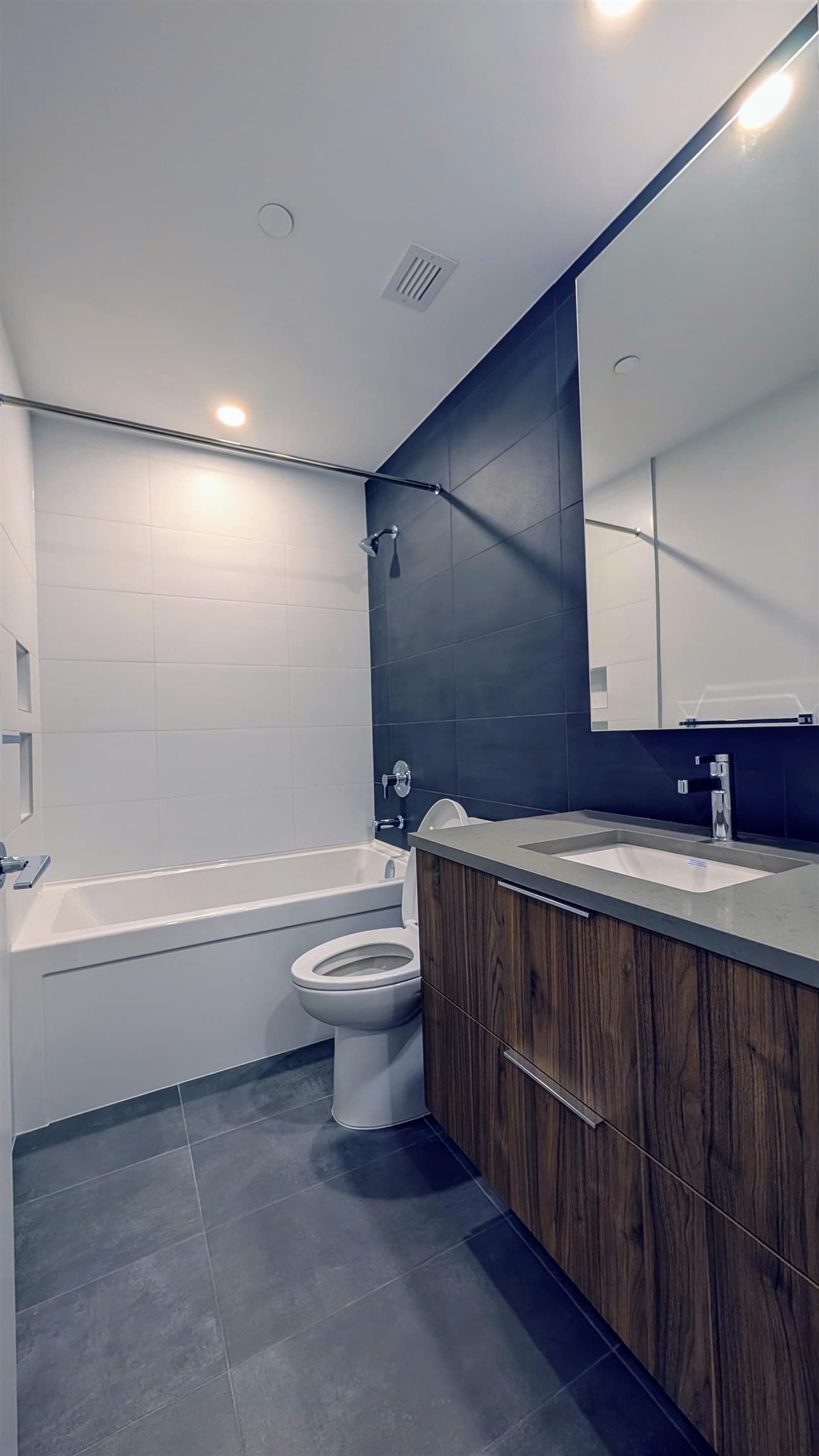 2004 - 13387 Old Yale Road, Surrey, V3T 5A2 — photo 5