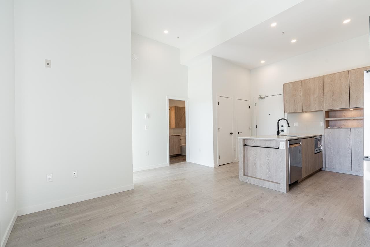104 - 19577 65b Avenue, Surrey, V4N 6Y3 — photo 4