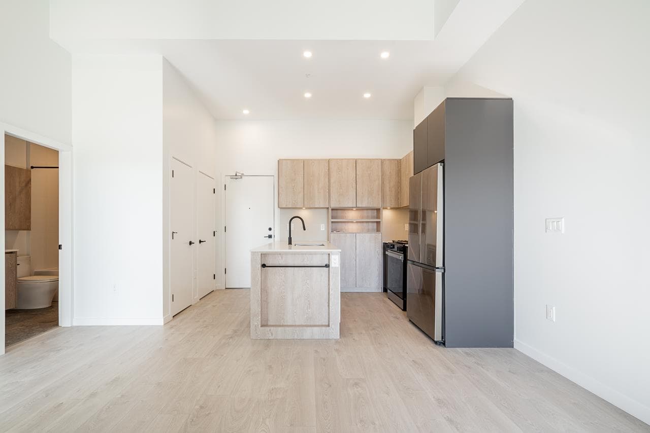 104 - 19577 65b Avenue, Surrey, V4N 6Y3 — photo 3