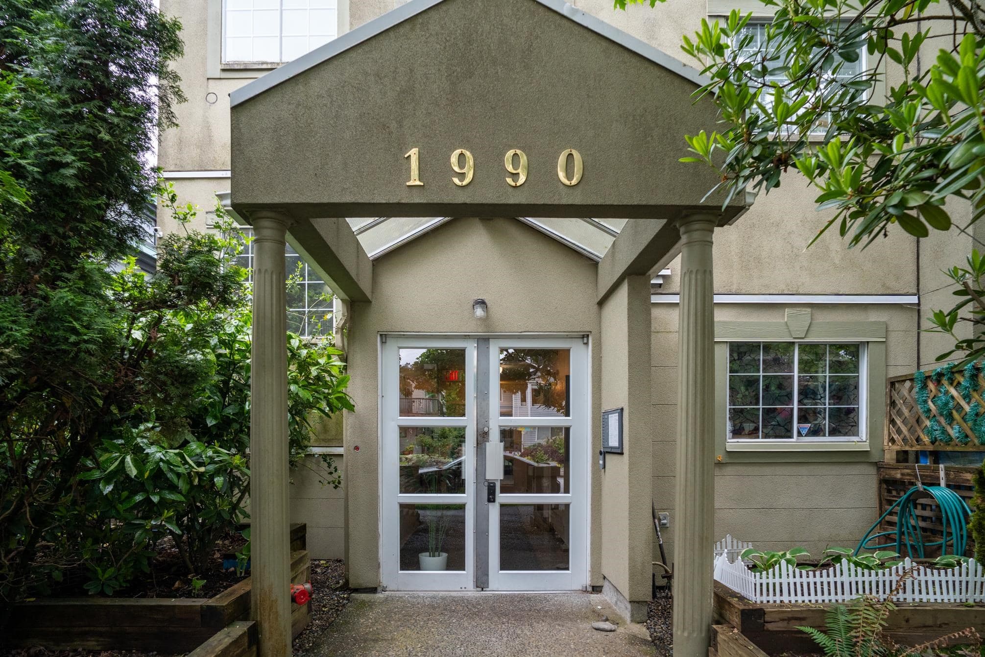 303 - 1990 Coquitlam Avenue, Port Coquitlam, V3B 7R2 — photo 2
