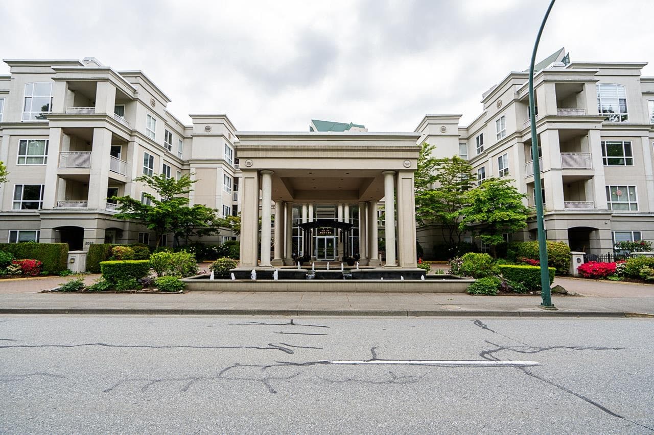 437 - 3098 Guildford Way, Coquitlam, V3B 7W8 — photo 1