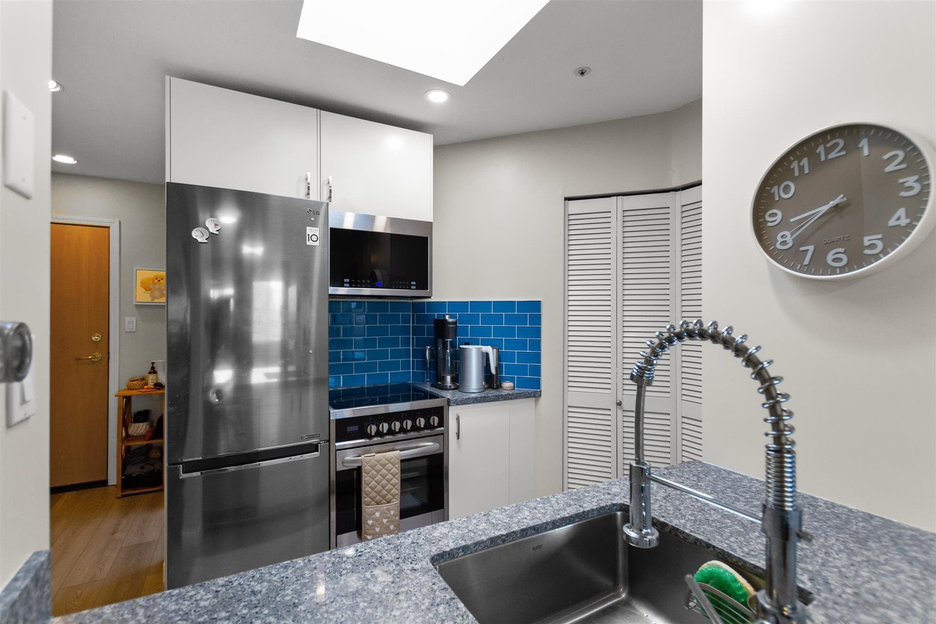 W414 - 488 Kingsway, Vancouver, V5T 3J9 — photo 3