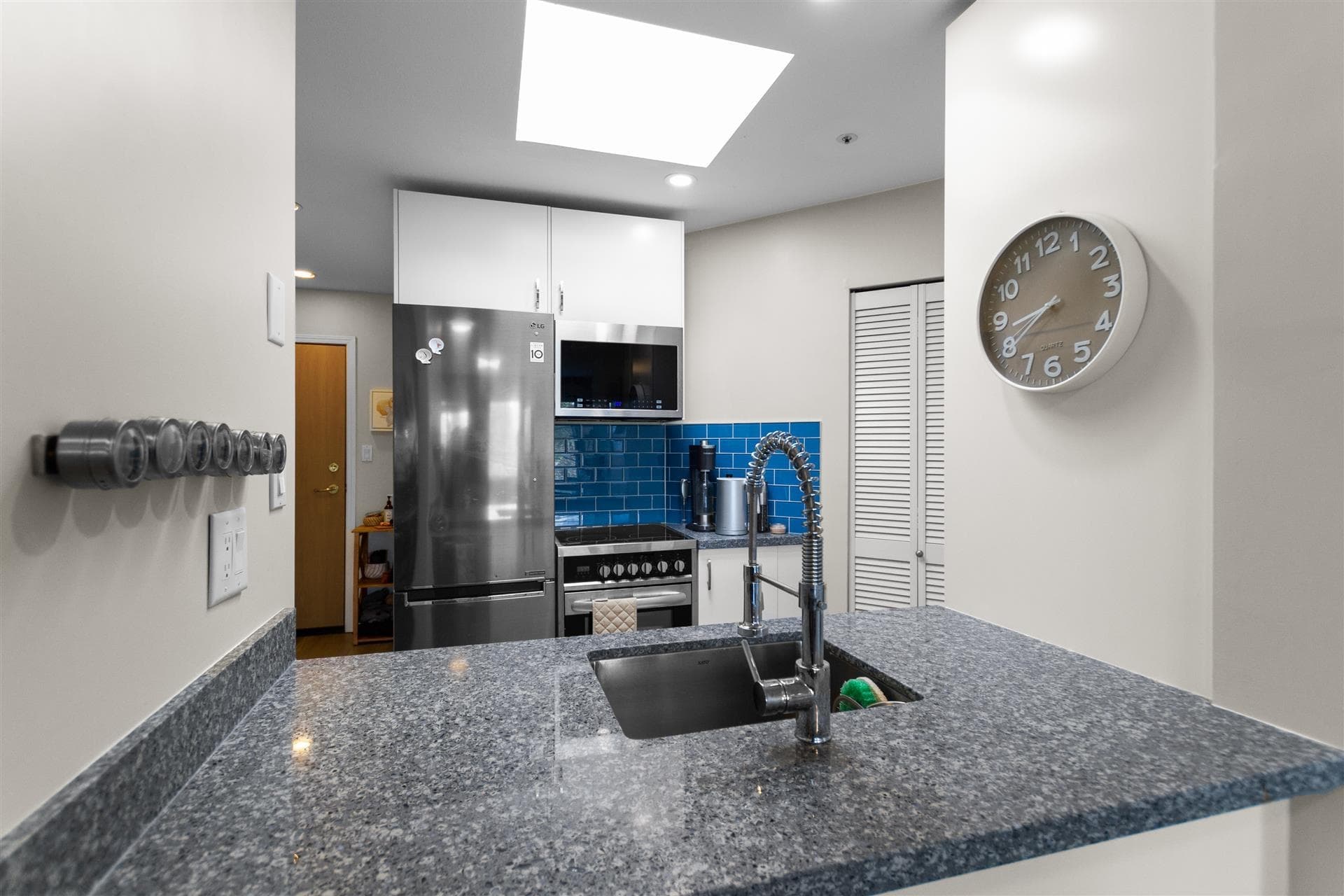 W414 - 488 Kingsway, Vancouver, V5T 3J9 — photo 4