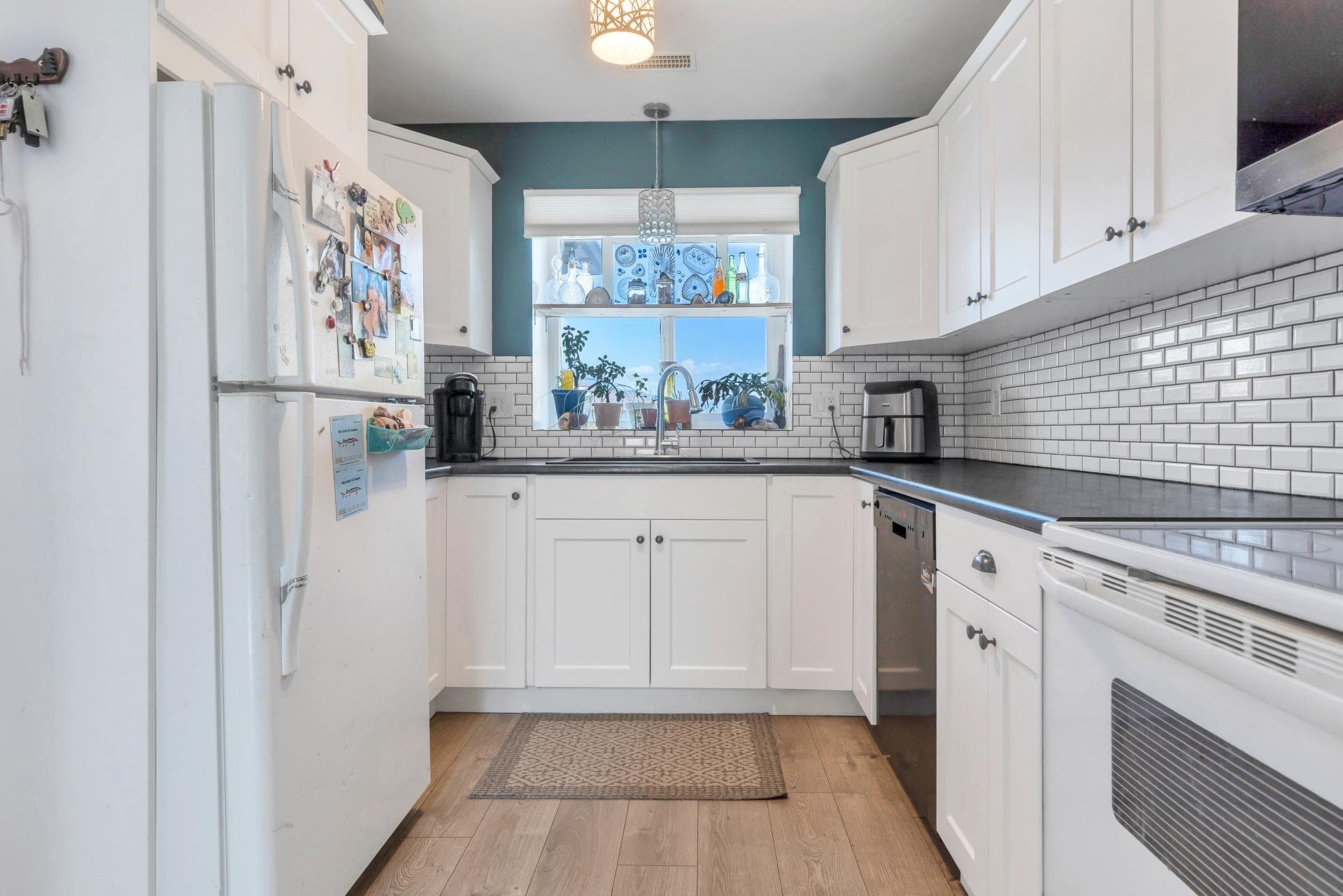 38 - 45640 Storey Avenue, Chilliwack, V2R 3C5 — photo 1