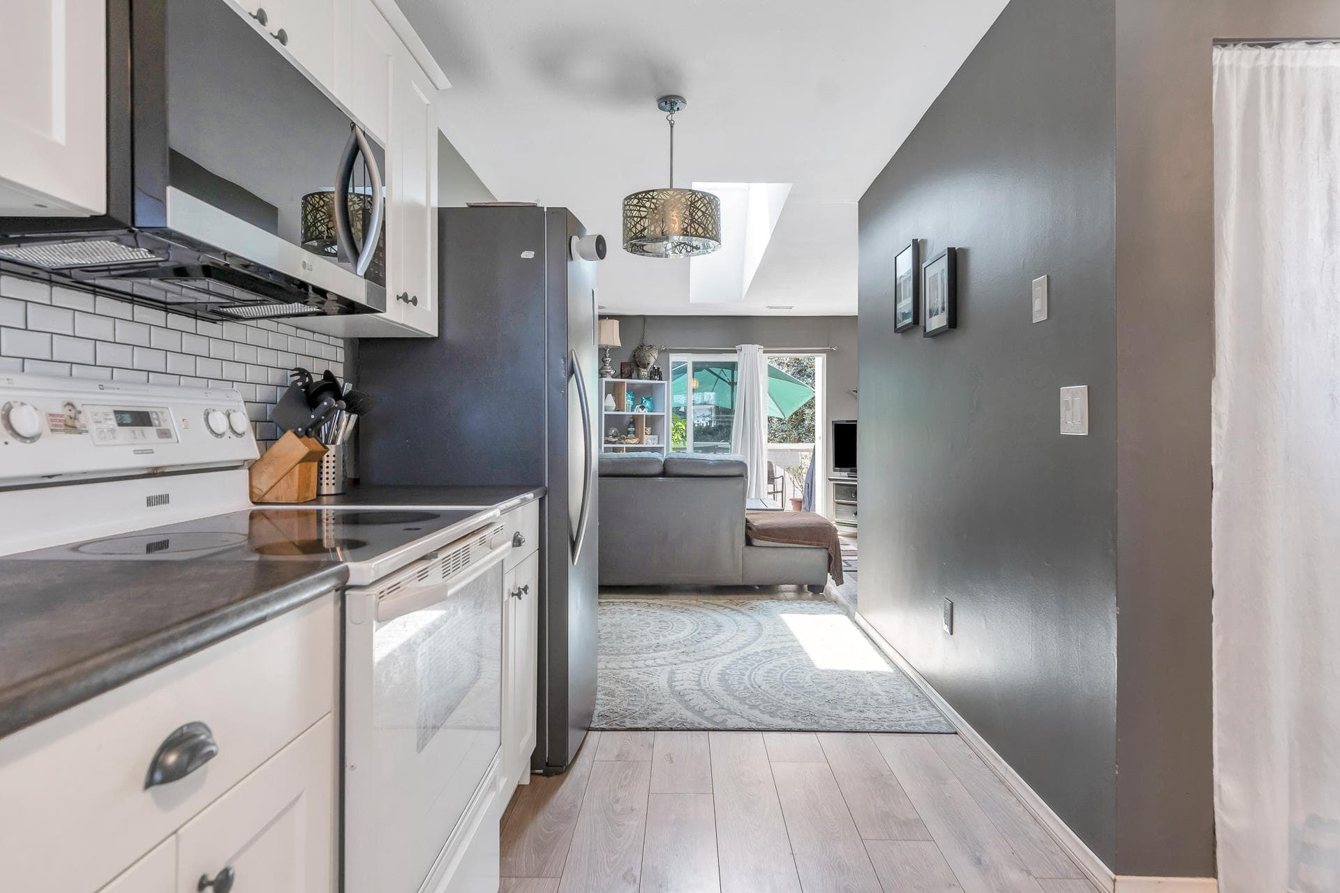 38 - 45640 Storey Avenue, Chilliwack, V2R 3C5 — photo 4
