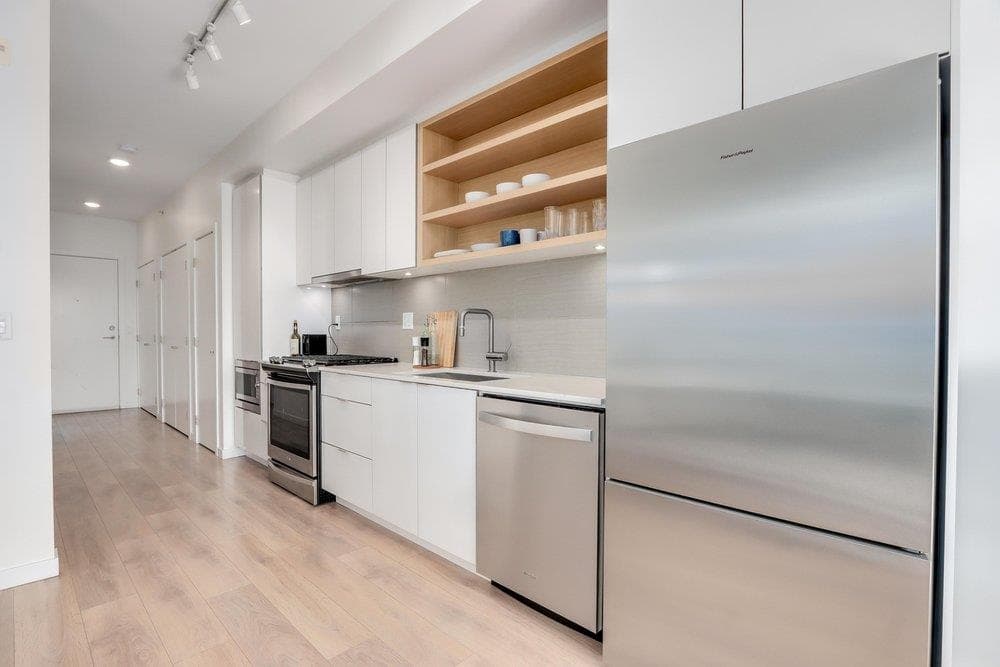 509 - 725 Marine Drive, North Vancouver, V7M 0G2 — photo 5