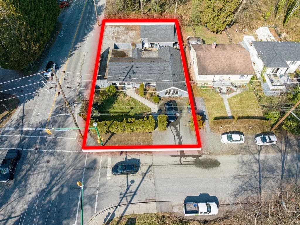 2204 Old Dollarton Road, North Vancouver