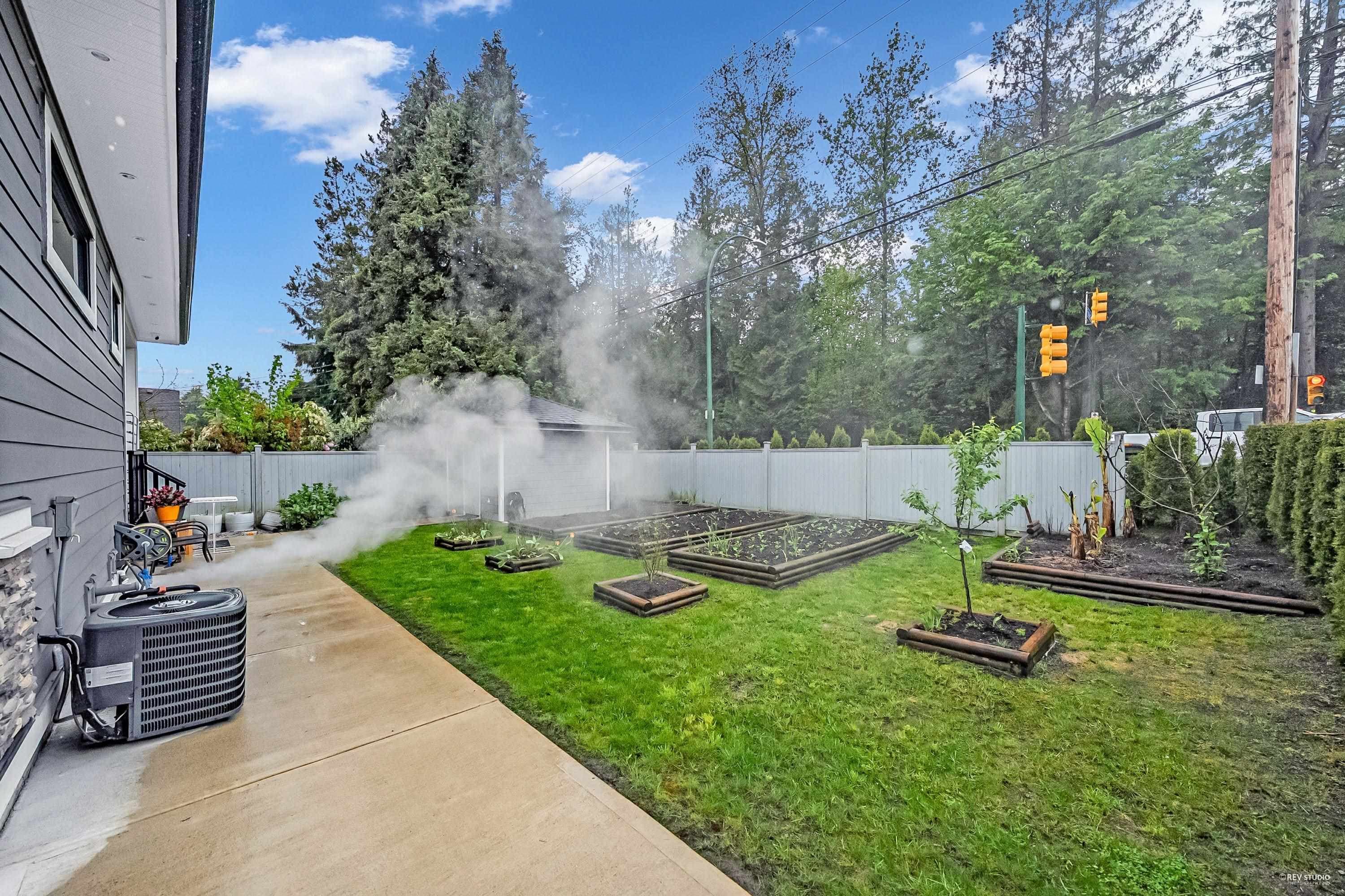 950 Foster Avenue, Coquitlam, V3J 2M2 — photo 3