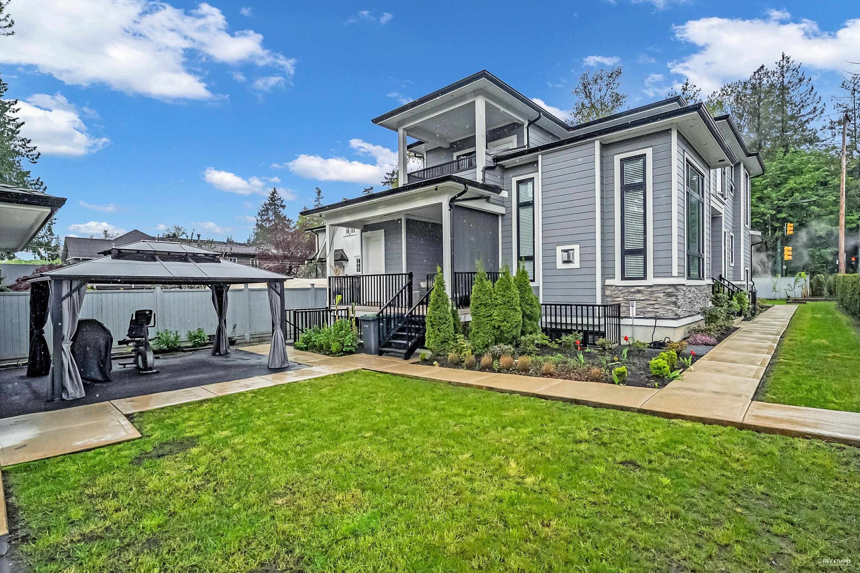 950 Foster Avenue, Coquitlam