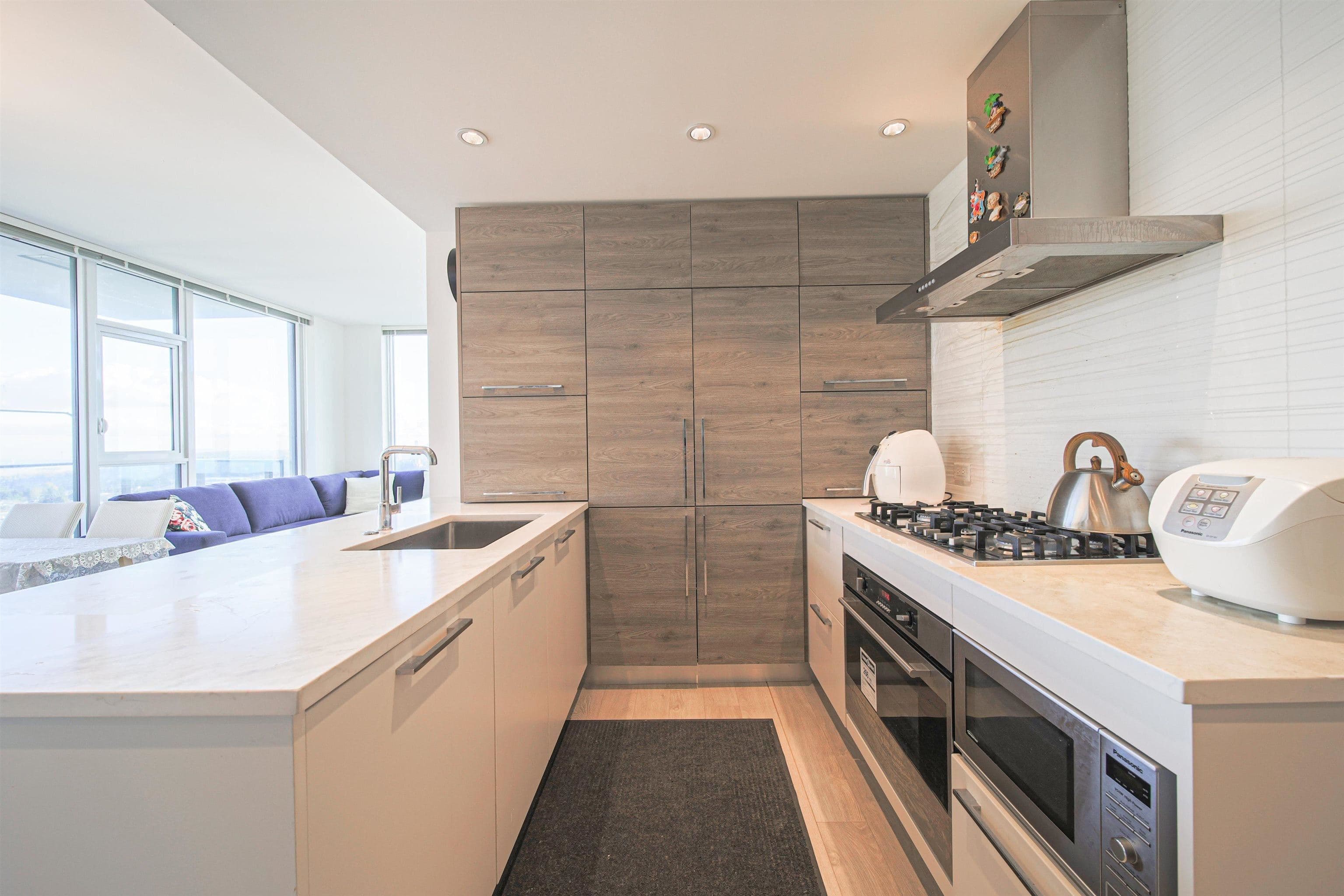 2505 - 7358 Edmonds Street, Burnaby, V3N 0H1 — photo 2