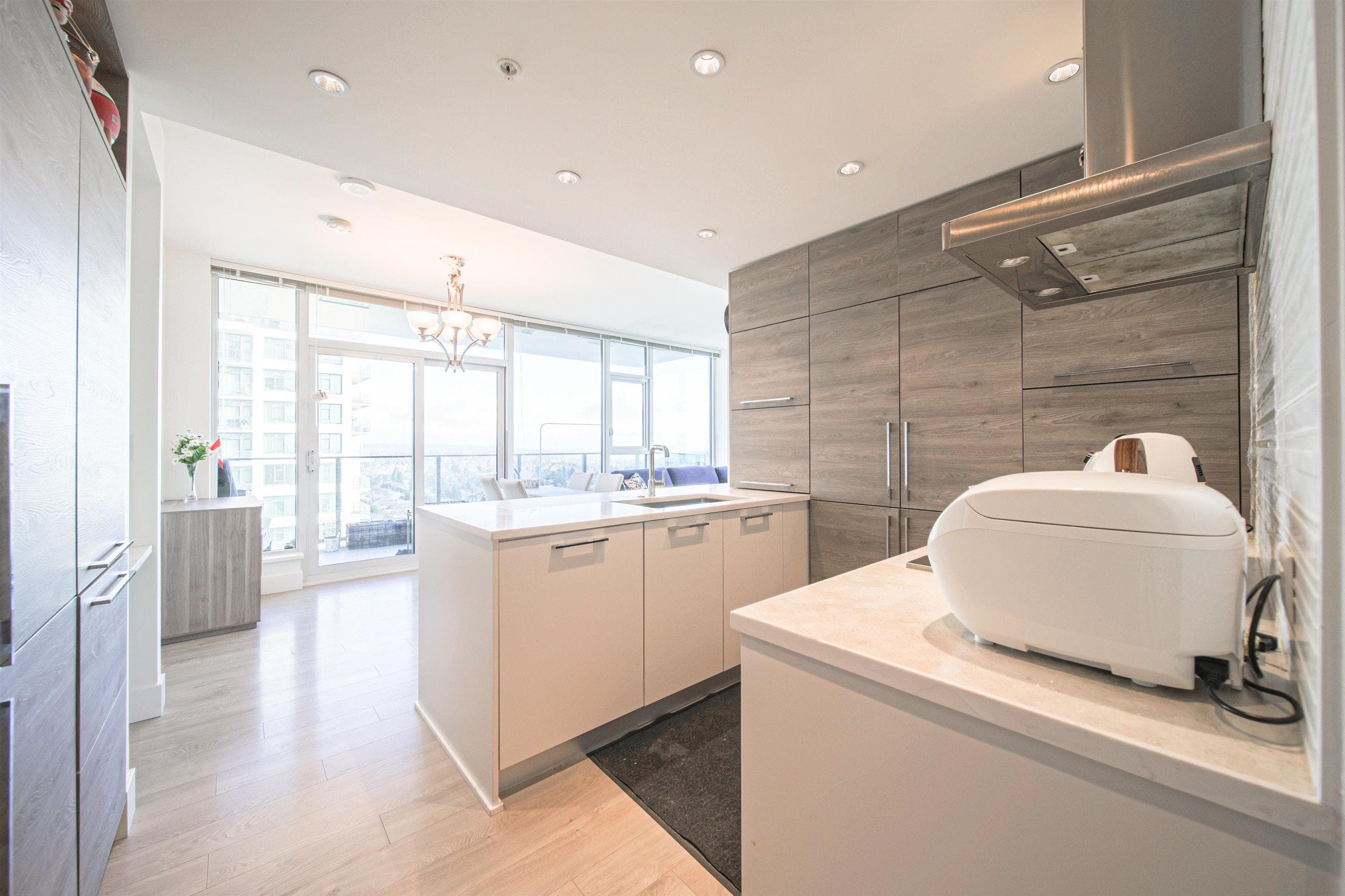 2505 - 7358 Edmonds Street, Burnaby, V3N 0H1 — photo 3