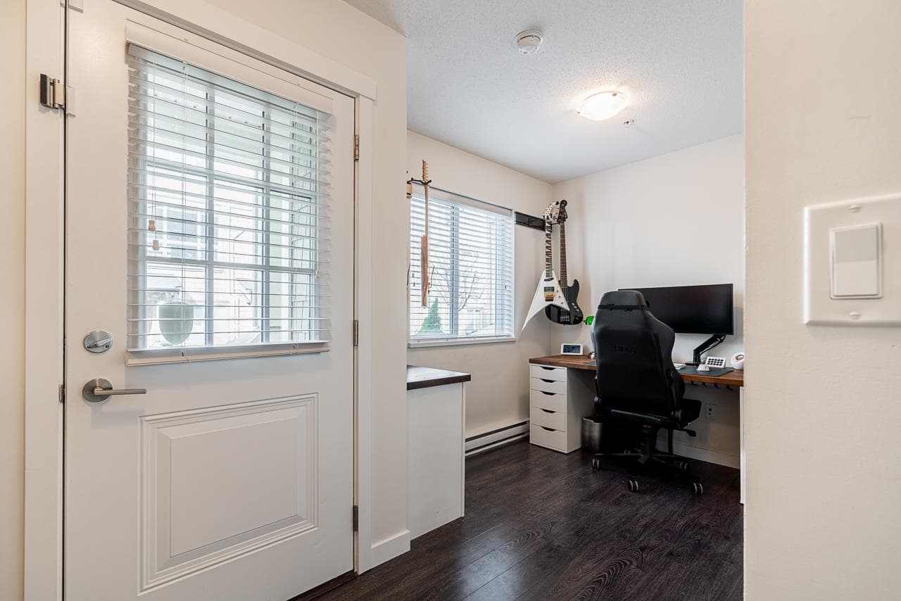 105 - 7848 209 Street, Langley, V2Y 0M4 — photo 3