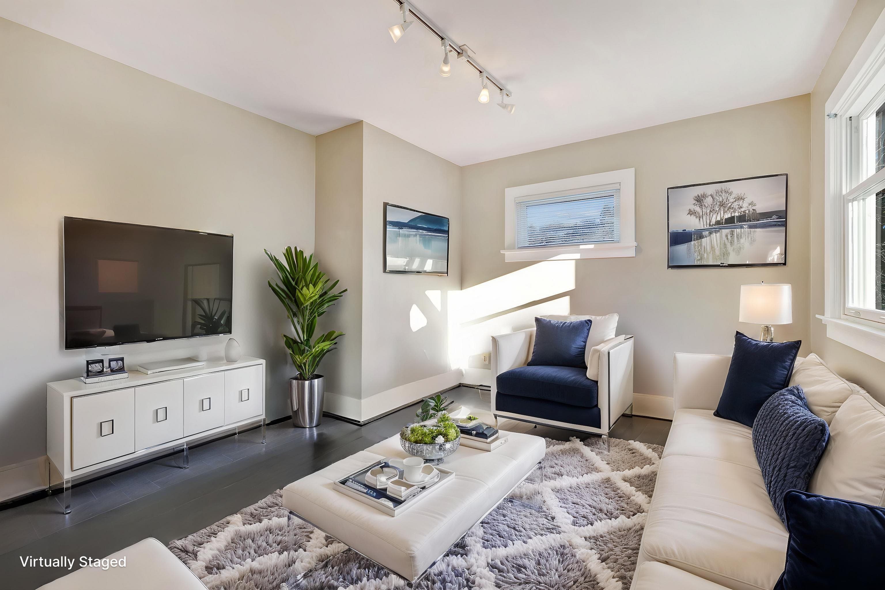 805 Longlac Street, Coquitlam, V3J 5J7 — photo 5