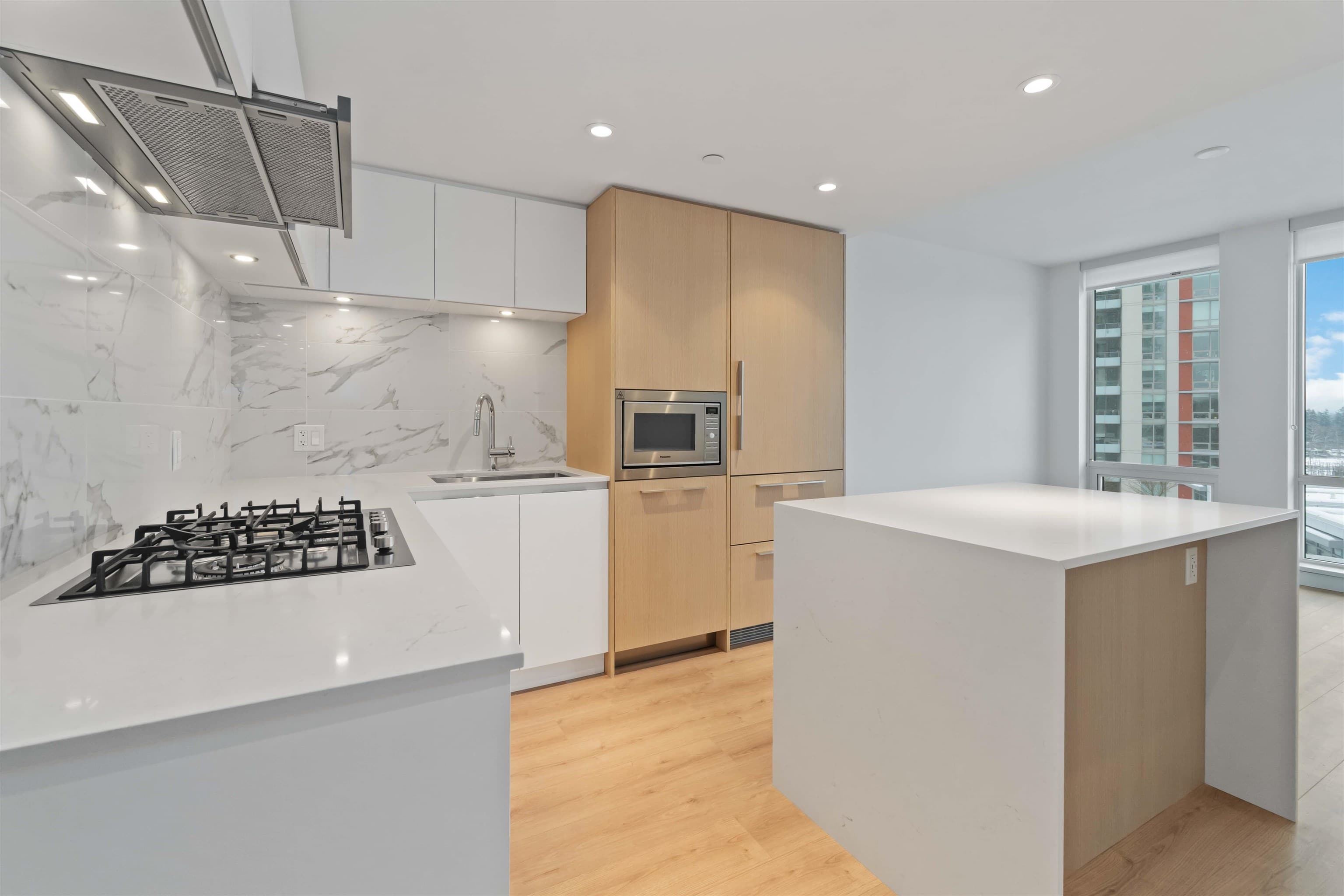 904 - 1500 Fern Street, North Vancouver, V7J 0A9 — photo 5