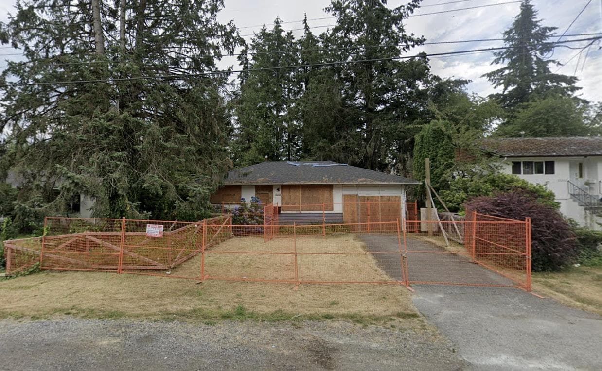 15262 17a Avenue, Surrey, V4A 1V3 — photo 1