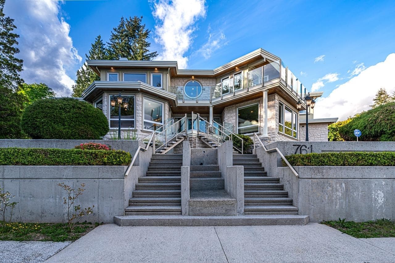 761 Eyremount Drive, West Vancouver, V7S 2A3 — photo 2