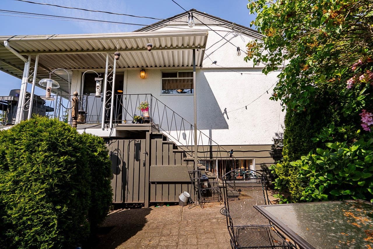 14253 Magdalen Avenue, White Rock