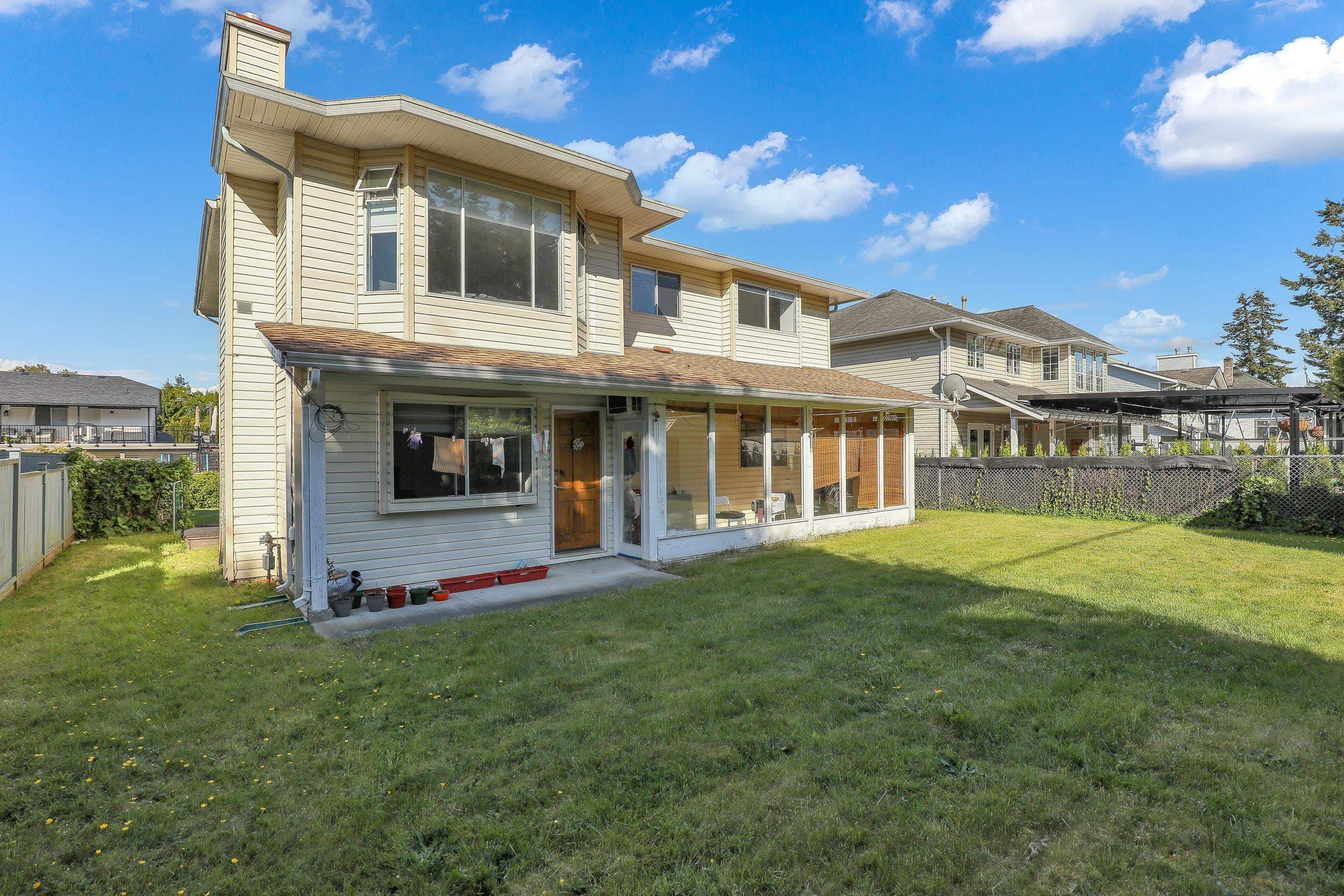 1876 King George Boulevard, Surrey, V4A 5A1 — photo 2