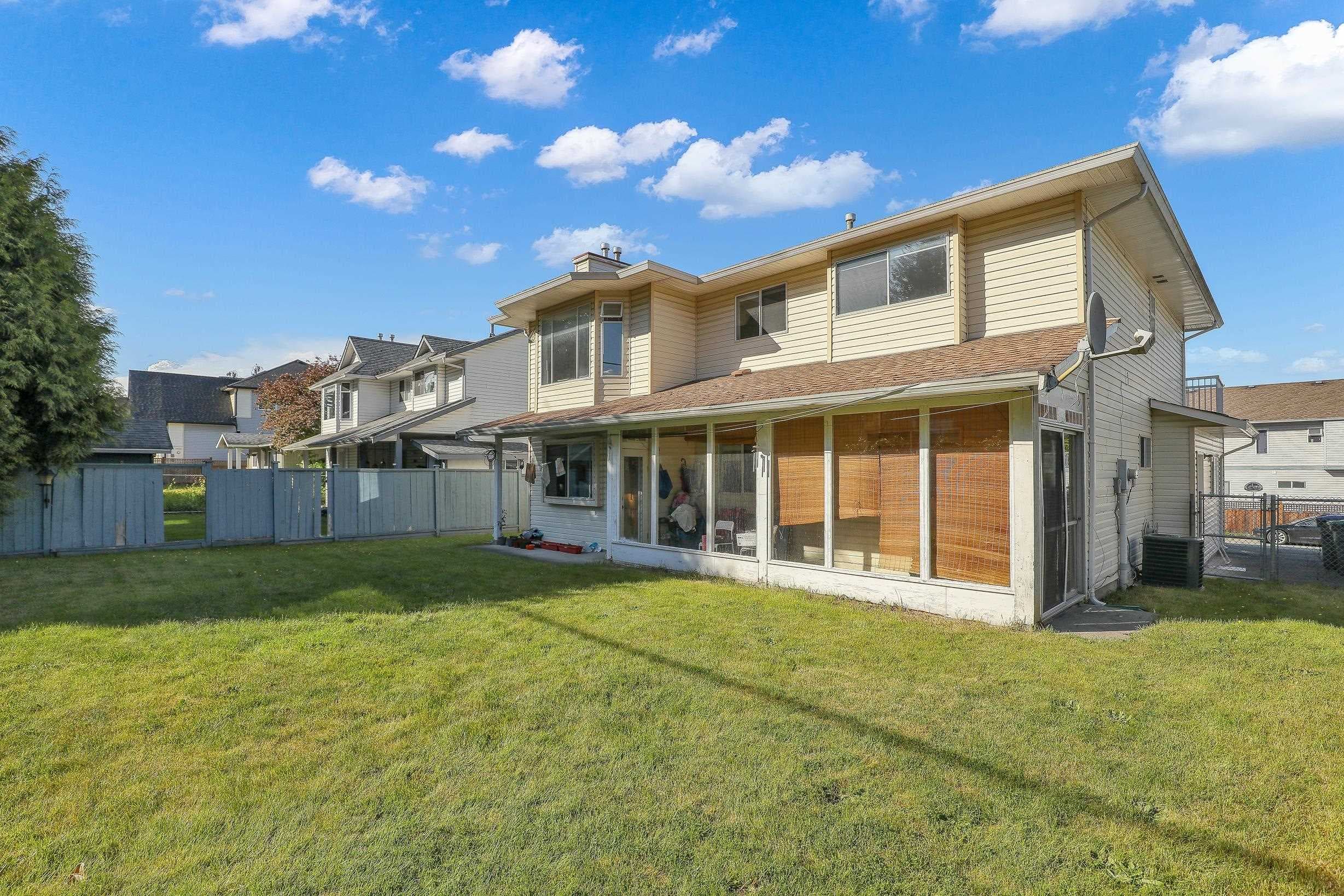 1876 King George Boulevard, Surrey, V4A 5A1 — photo 3